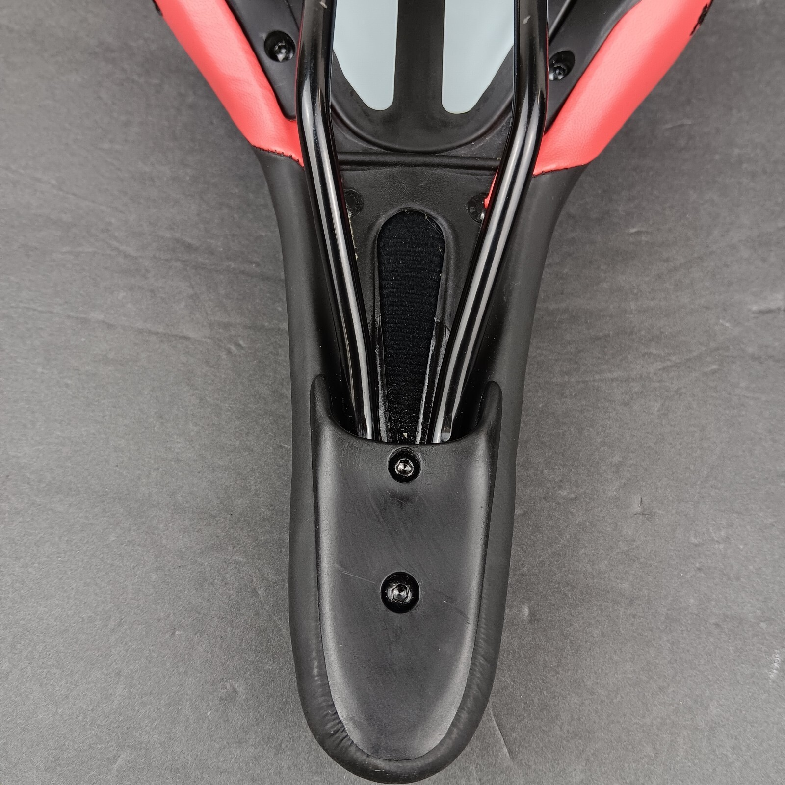 Schwinn Bicycle Seat Black & Red Saddle 10 1/4″ × 6 1/4″ Inches