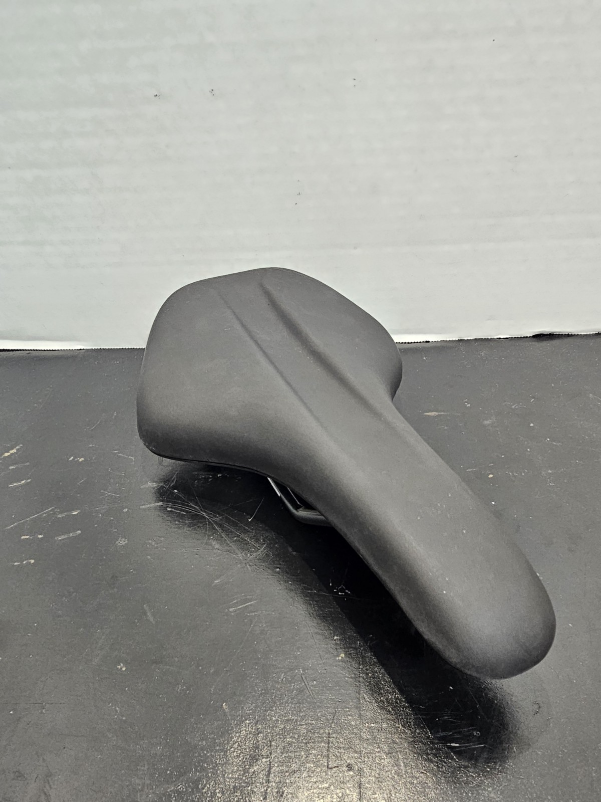 Giant Selle Royal Group Hybrid Bike Saddle 260/157mm MTB Comfort CX Good Shape