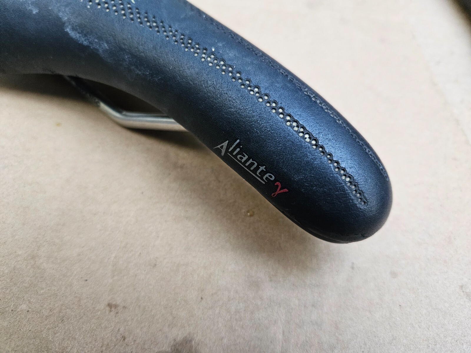 Fizik Aliante Gamma Road Bike Saddle Black Graphite Twinflex made in Italy