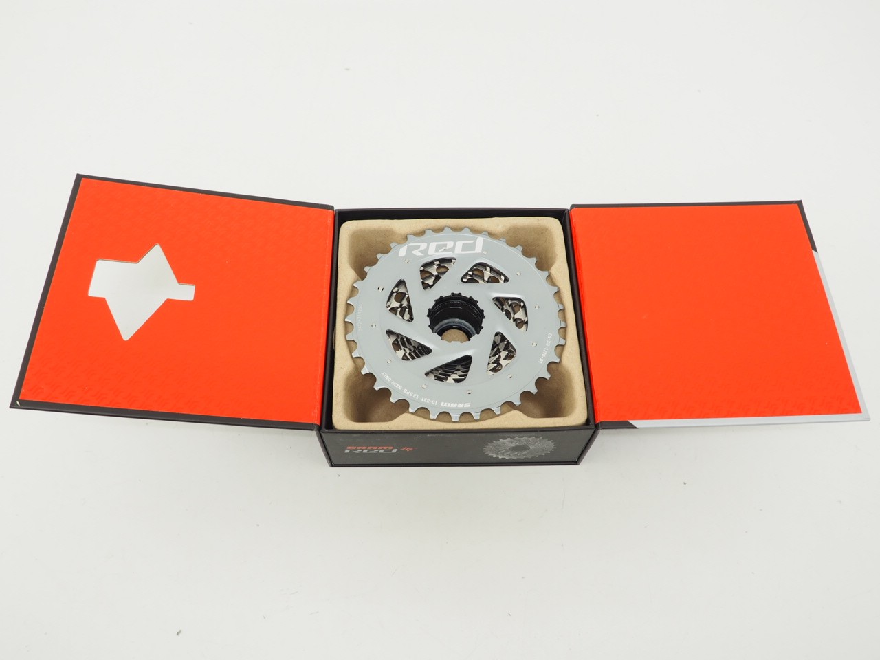 New! SRAM RED XG-1290 Cassette – 12-Speed 10-33t For XDR Driver Body Silver D1