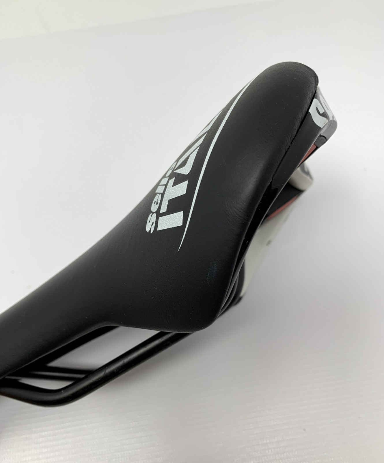Selle Italia Turbomatic Manganese Saddle