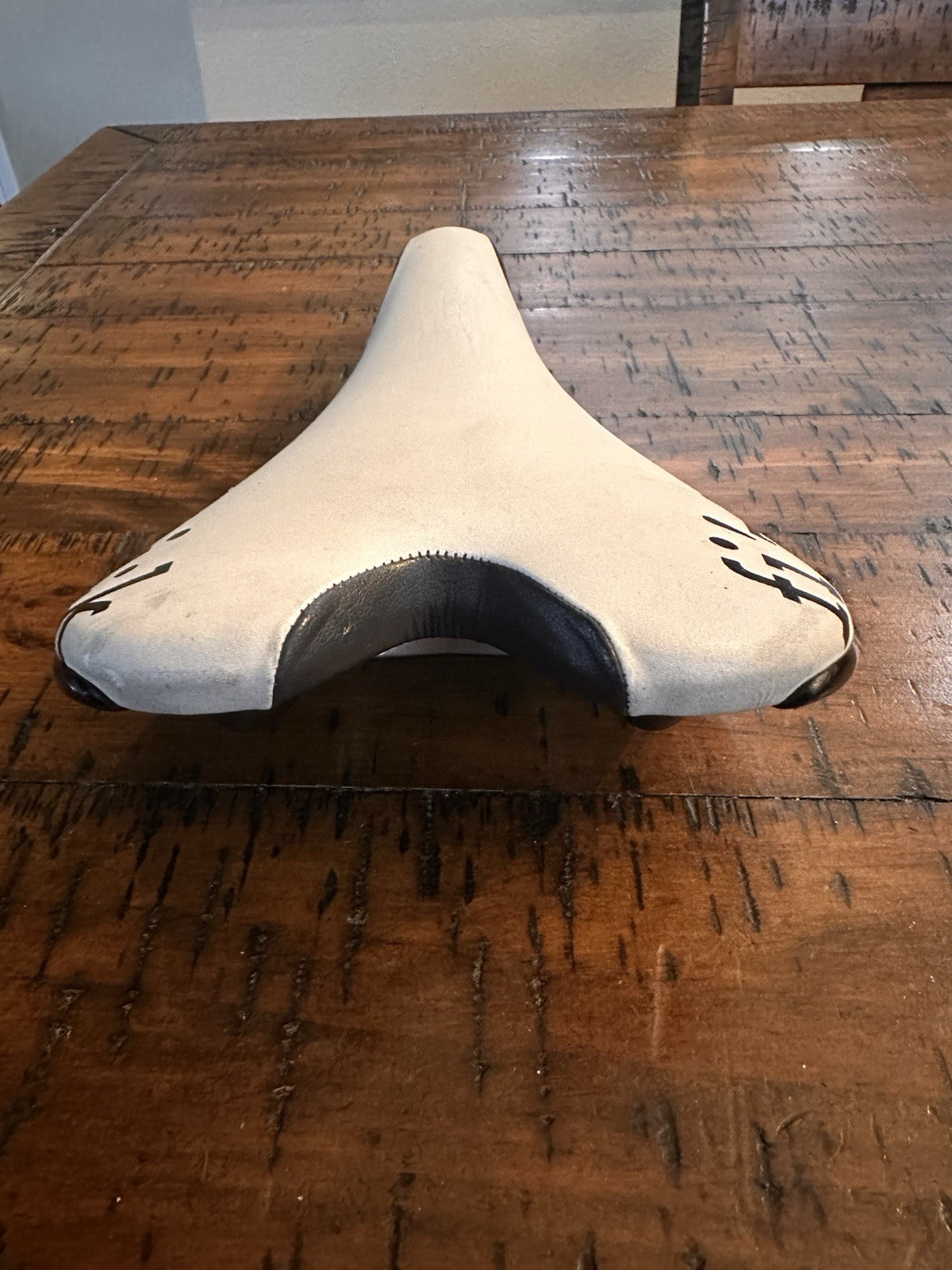 FIZIK ALIANTE TWIN FLEX Saddle White/ Black