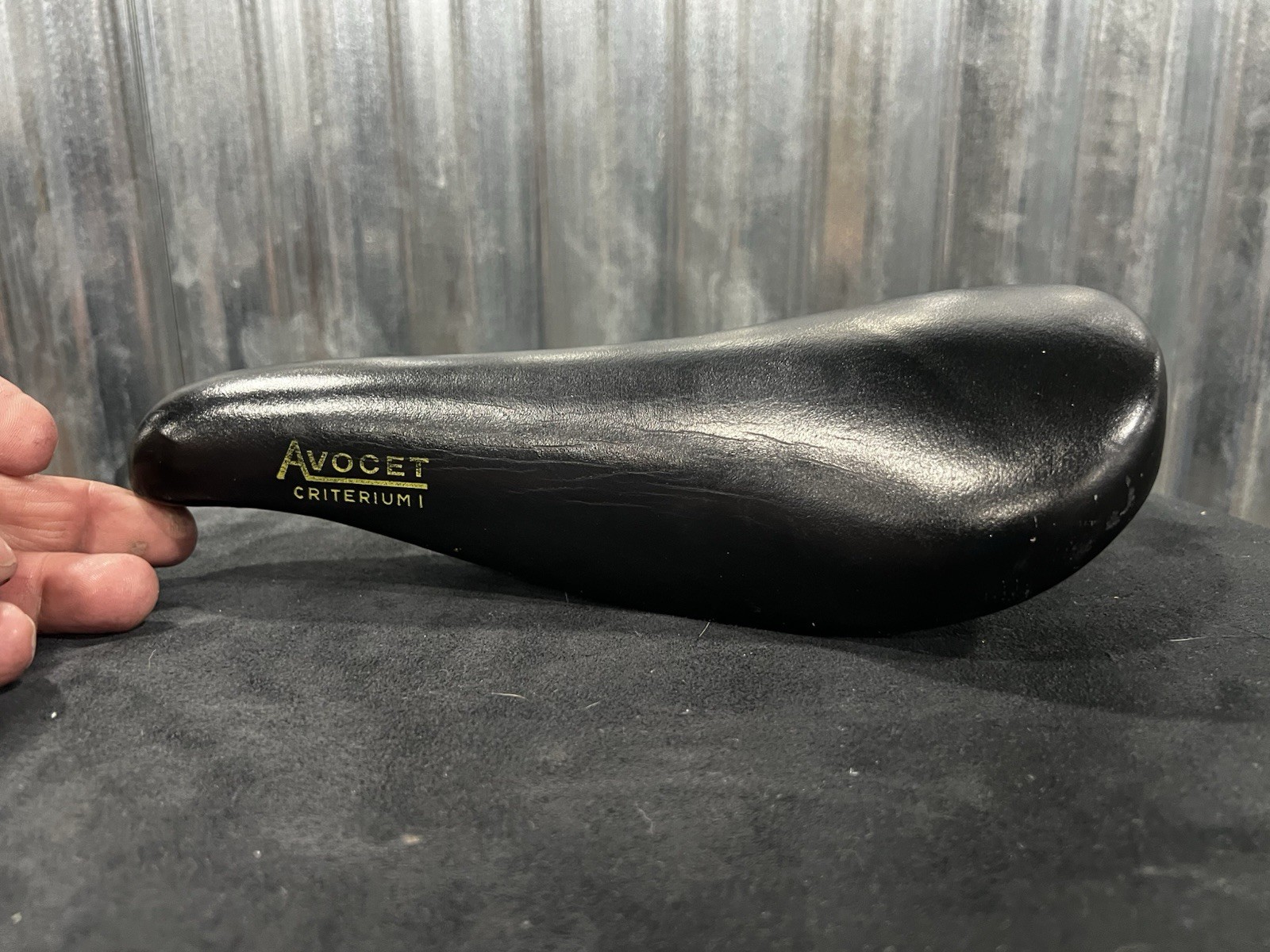 Nice! VINTAGE AVOCET CRITERIUM 1 BLACK LEATHER SADDLE Schwinn Raleigh Trek Bike