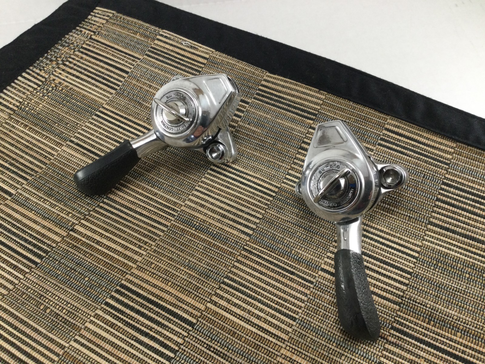 SHIMANO XT DEORE DEERHEAD SL-M700 SHIFTER SET…