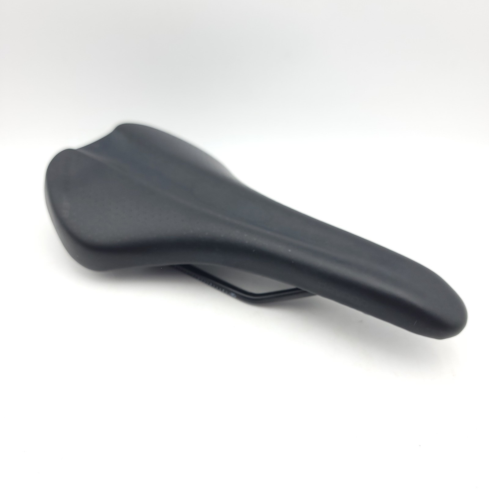 Bontrager Arvada Bicycle Saddle Black 270mm x 140mm Steel Rails Bike Seat