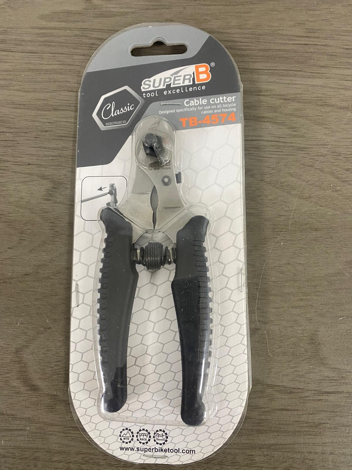 Super B [TB-4574] Cable Cutter for Use on all Bike Cables & Housing