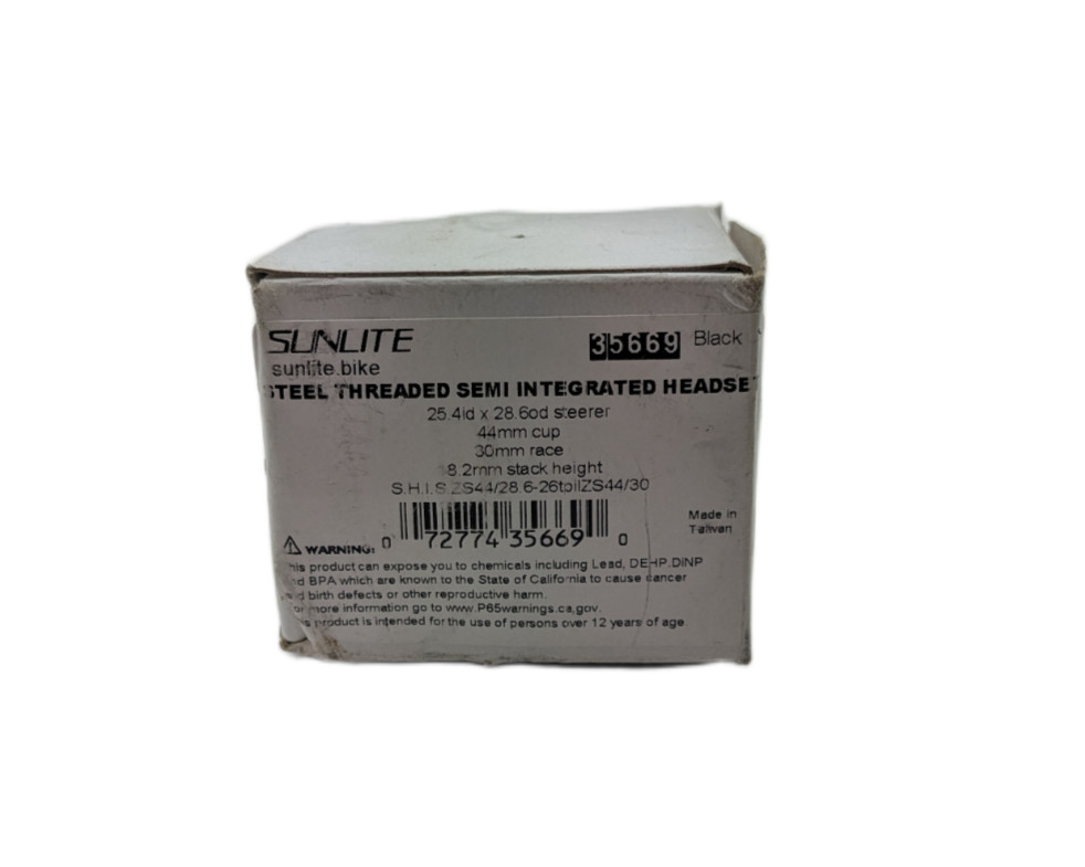 Sunlite 35669 Semi-Integrated Threaded Headset 1-1/8″ Black