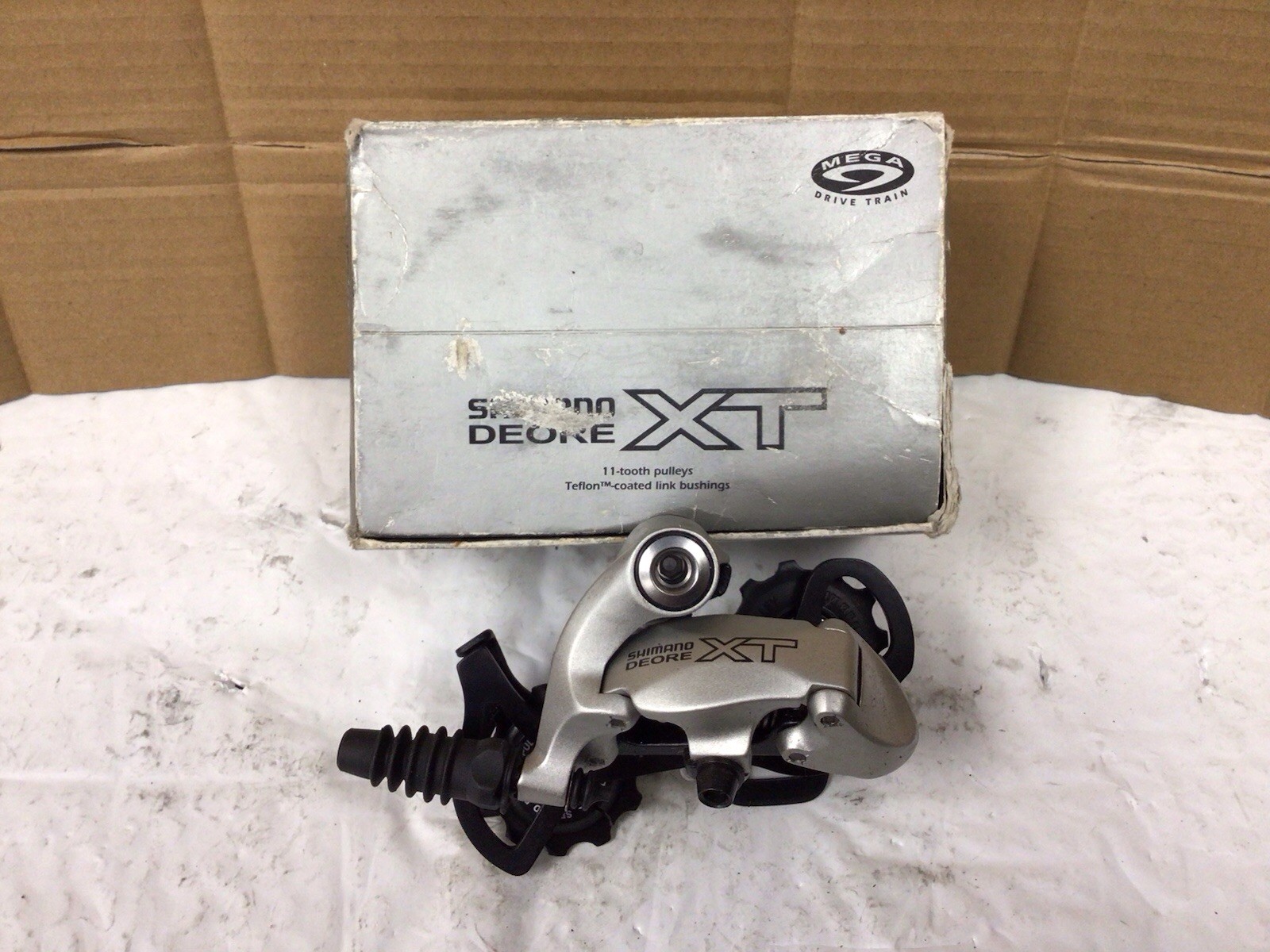 Shimano Deore XT 9 Speed Rear Derailleur RD-M750