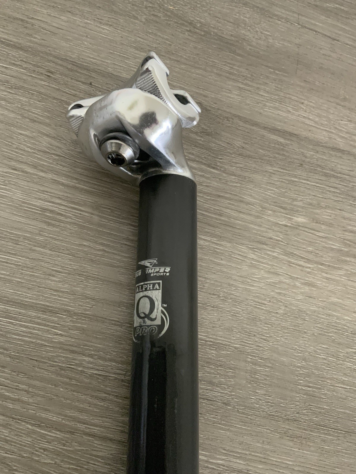 ALPHA SERIES CARBON SEAT POST 27.2 MM x 250 MM 214 GRAMS