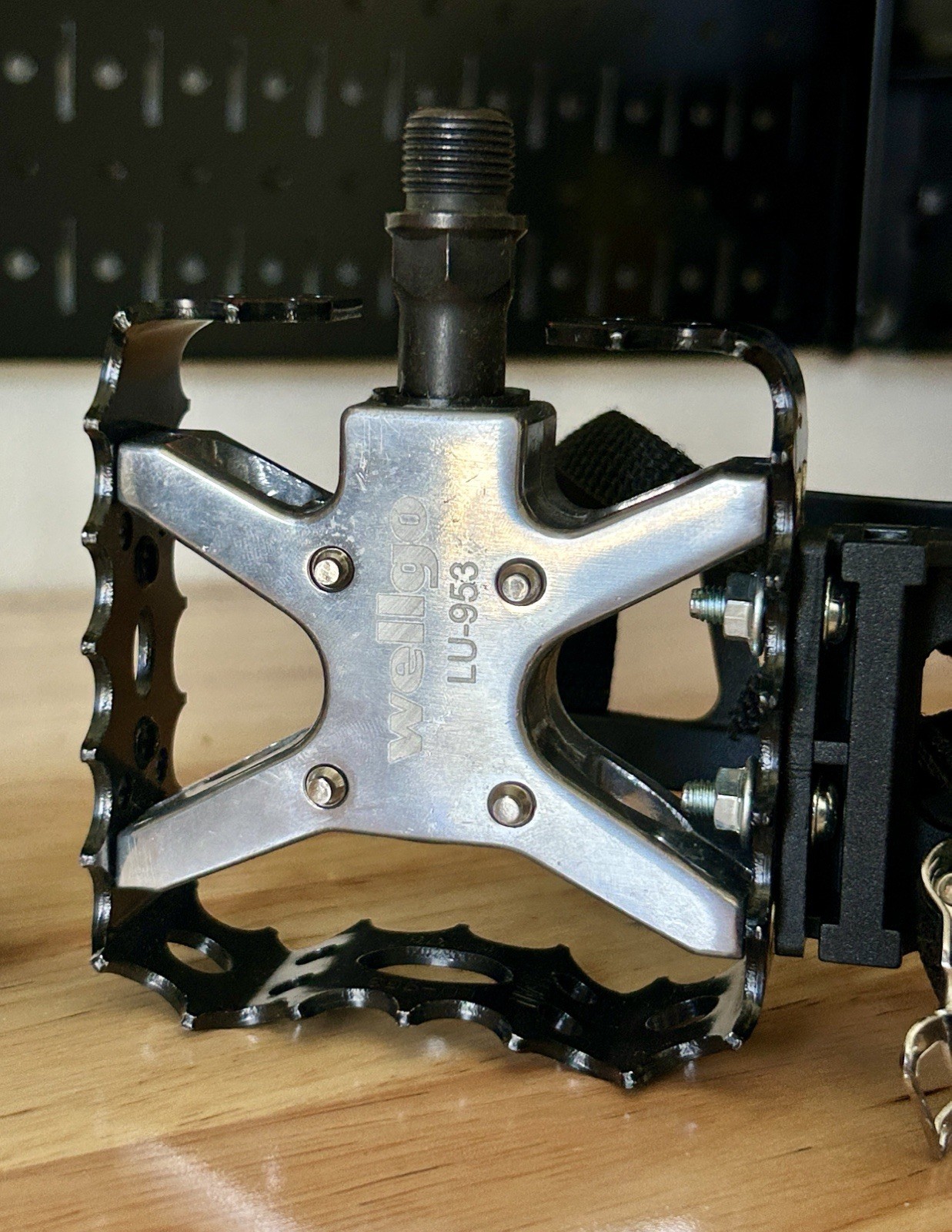Vintage Wellgo BMX Bike Pedals LU-953 Trap Black & Silver Old School & Toe Clips