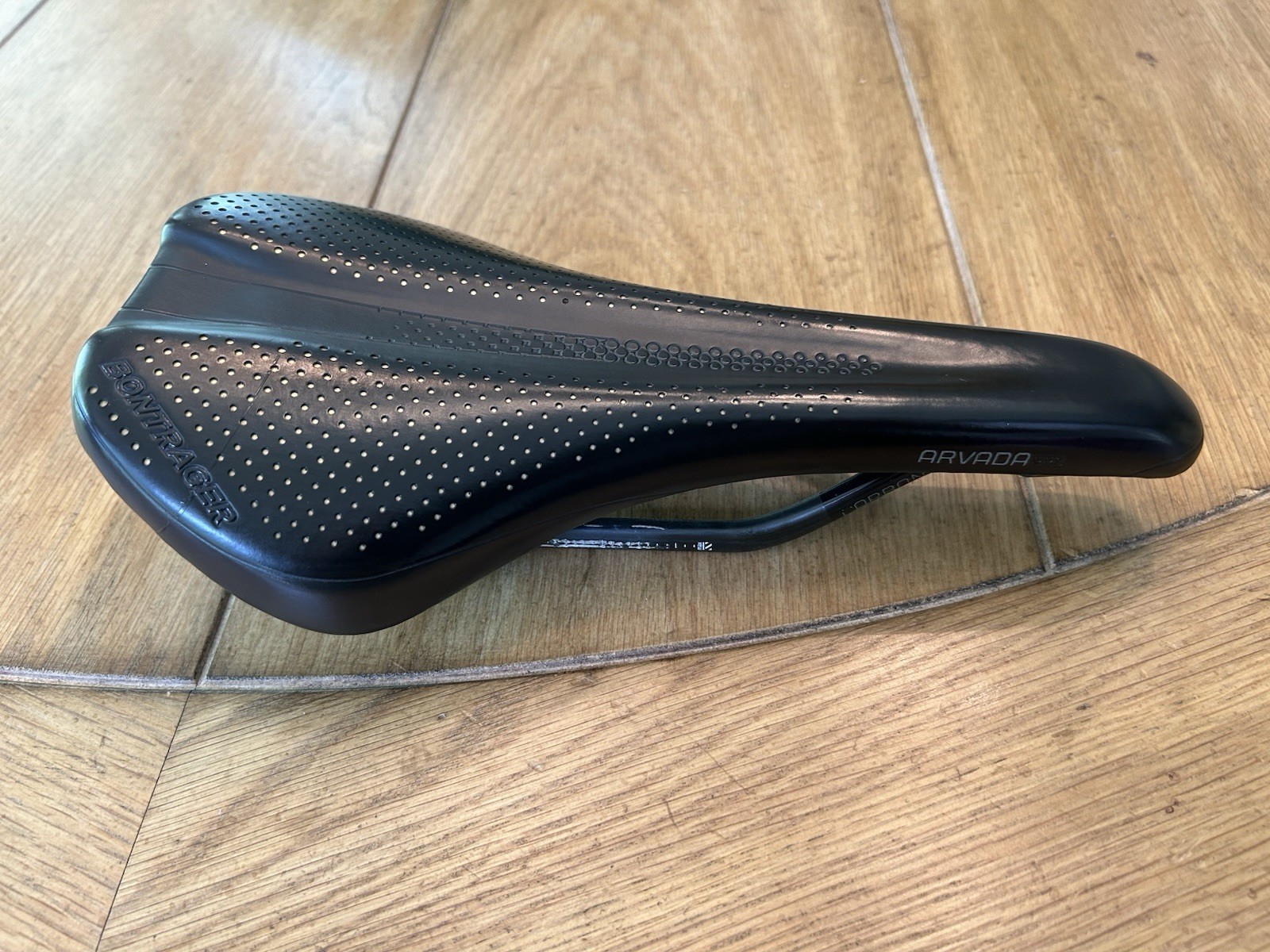 Bontrager Arvada Pro Black Bicycle Saddle Seat, Carbon Rails, Synthetic Material