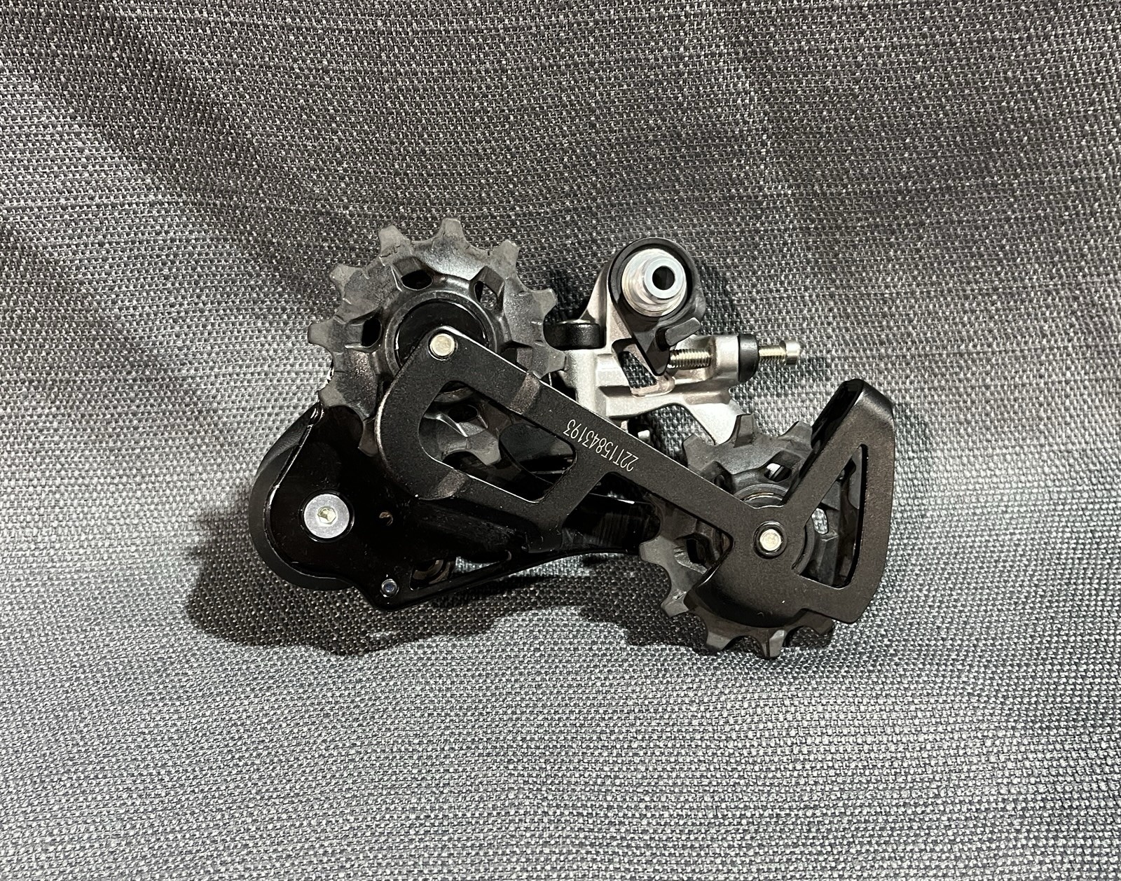 SRAM Rival 1 Rear Derailleur Medium Cage 11-Speed Clutch Gravel Cyclocross