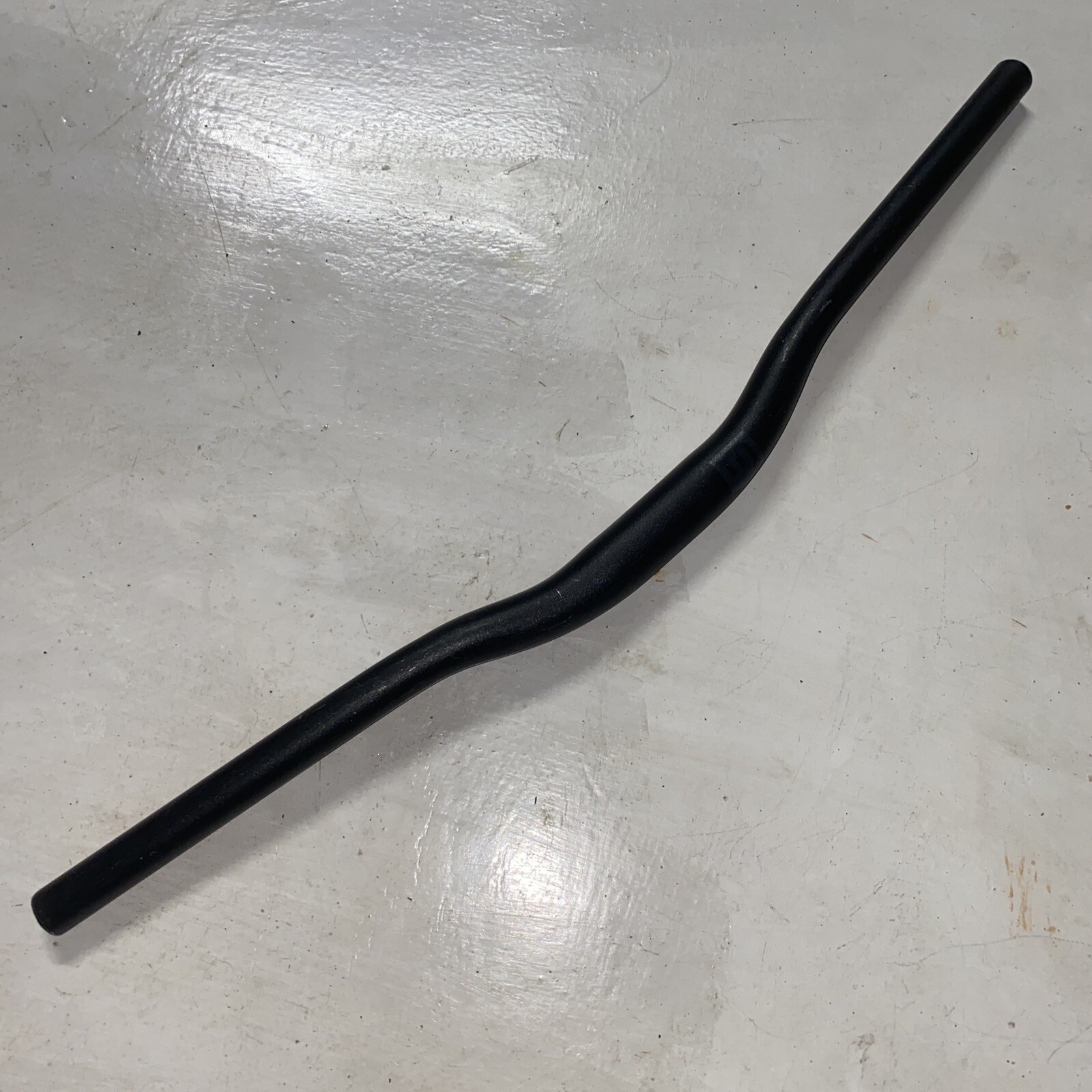 Novara mountain bike MTB handlebar alloy 31.8 x 640mm ~20mm rise Black
