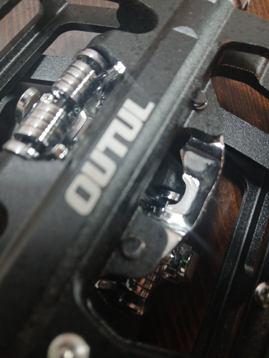 OUTUL Bike Pedals MTB Lightweight Alloy 9/16″ Bearing Pedals