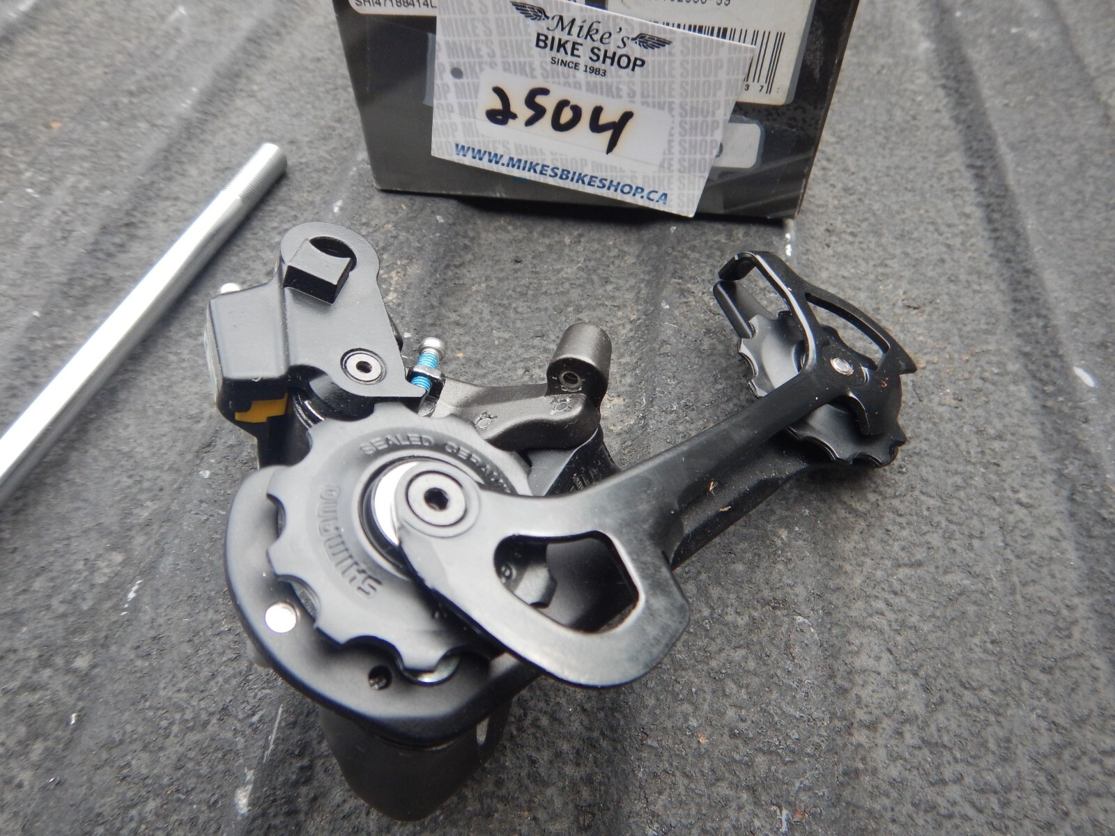 Shimano M801/ M800 Saint hub , derailleur and axle