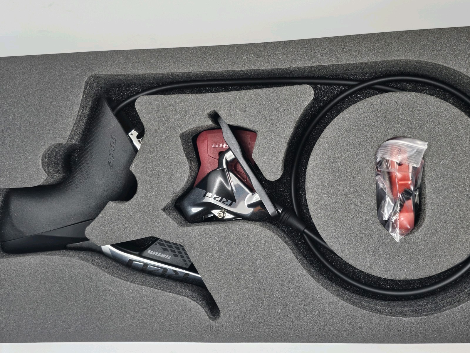 SRAM Red eTap AXS D1 Shifter & Hydraulic Disc Brake Caliper Set – Flat-Mount