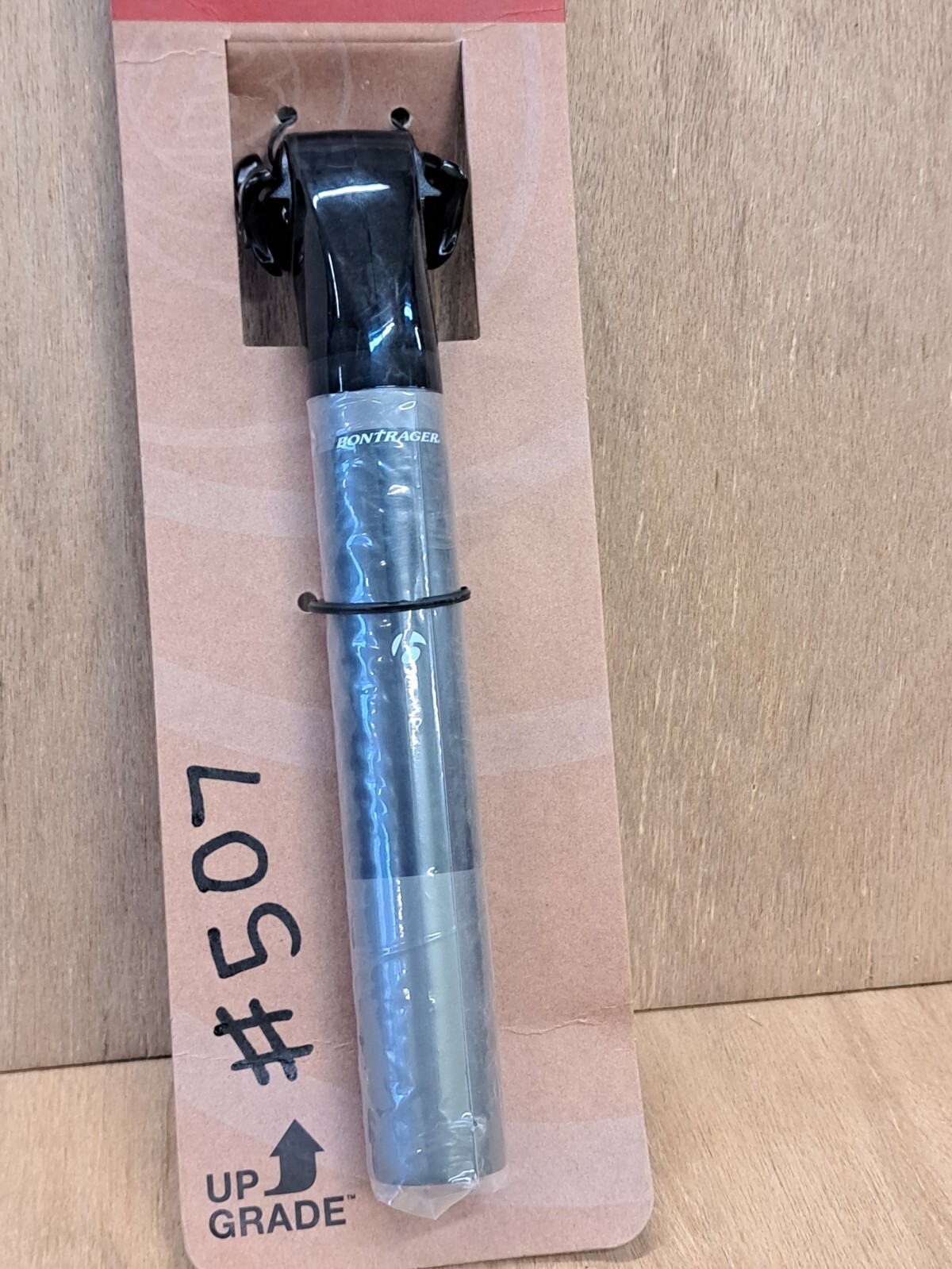 NOS Bontrager Race XXX Lite Carbon Seat Post / 34 x 245mm / 20mm Offset