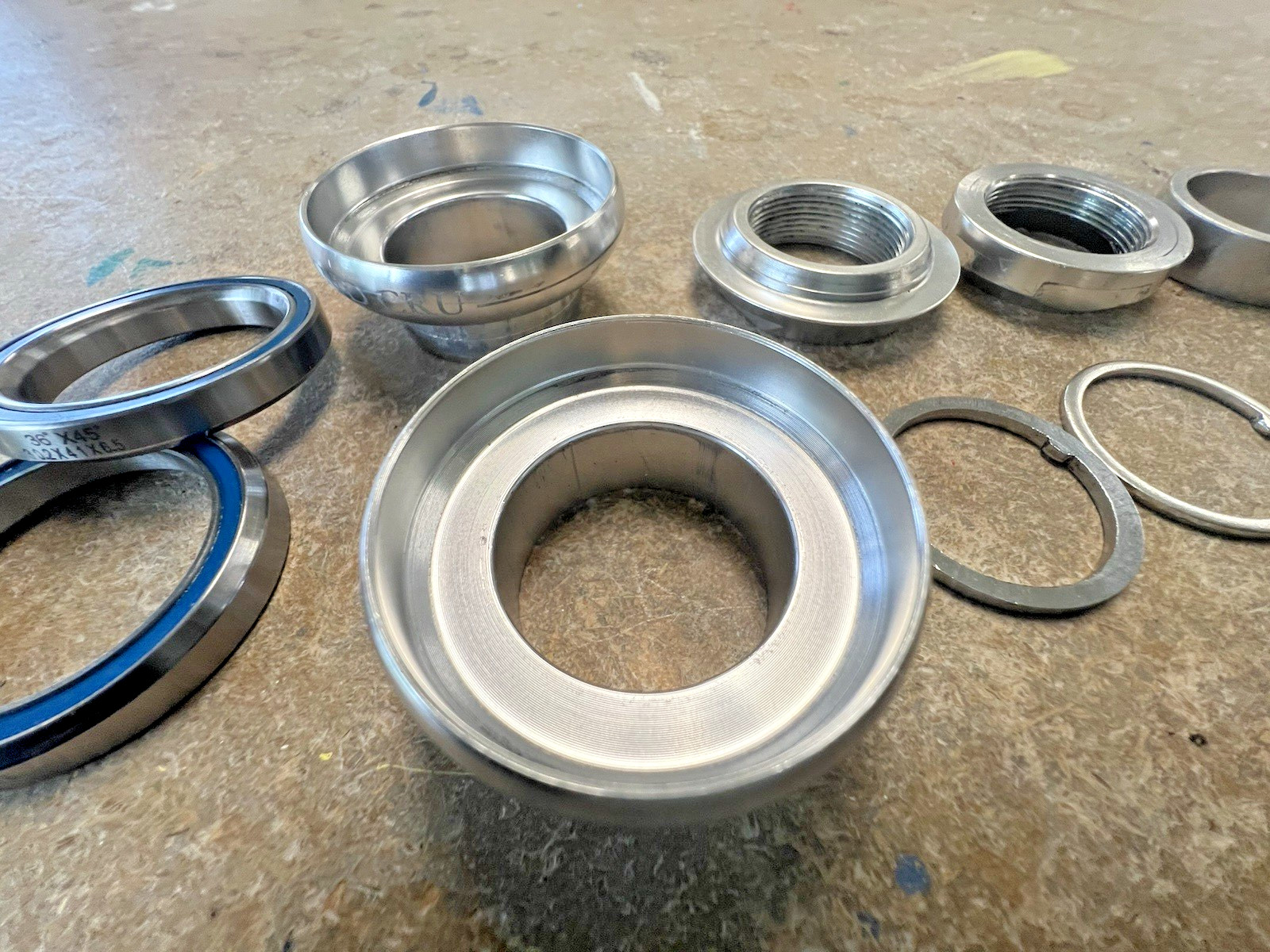 Velo Orange Grand Cru 1″ Headset Sealed Bearing Silver *Needs Crown Race