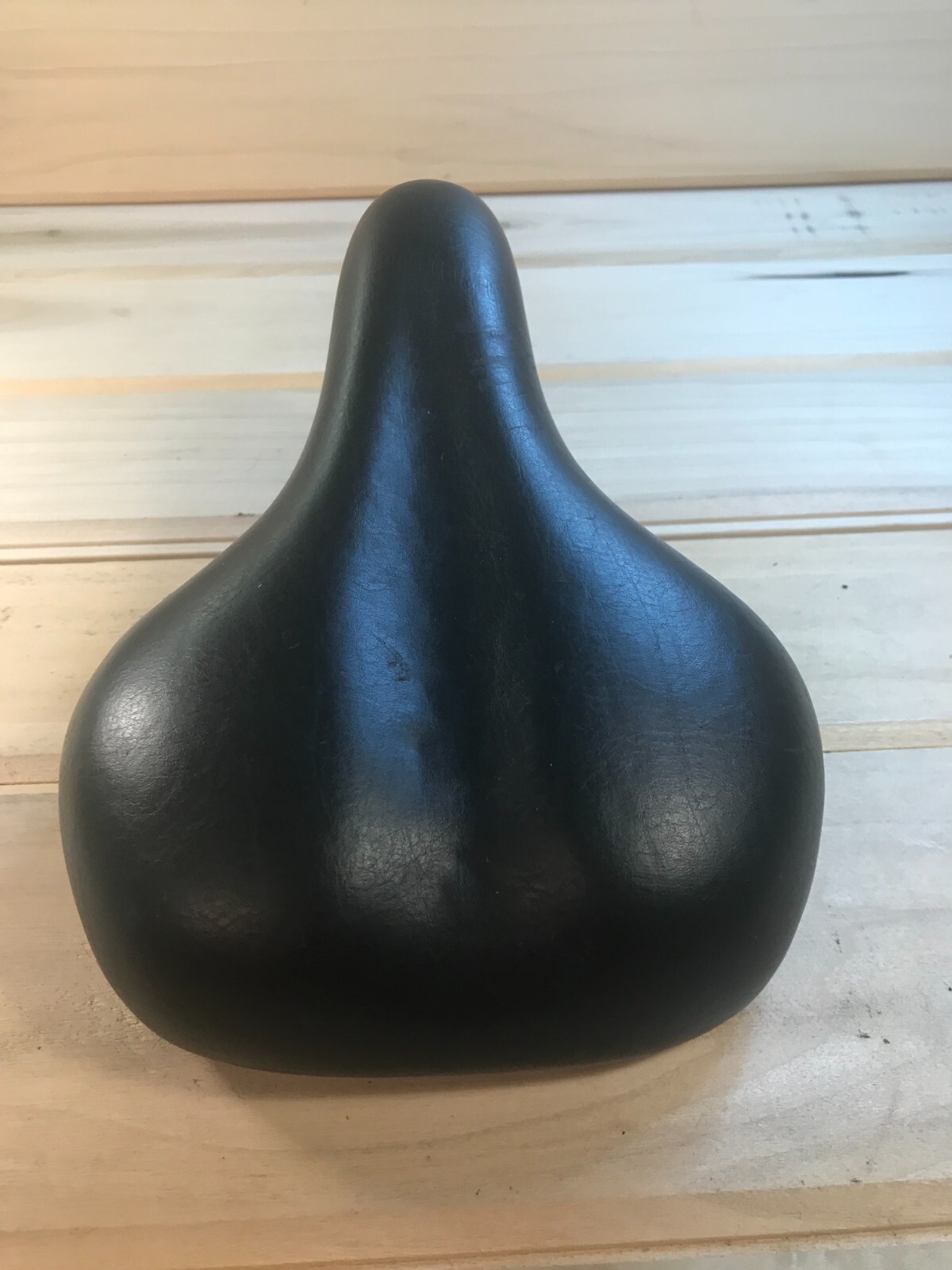 Cionlli Vitesse Bicycle Seat Metal Brace Black Plastic Frame