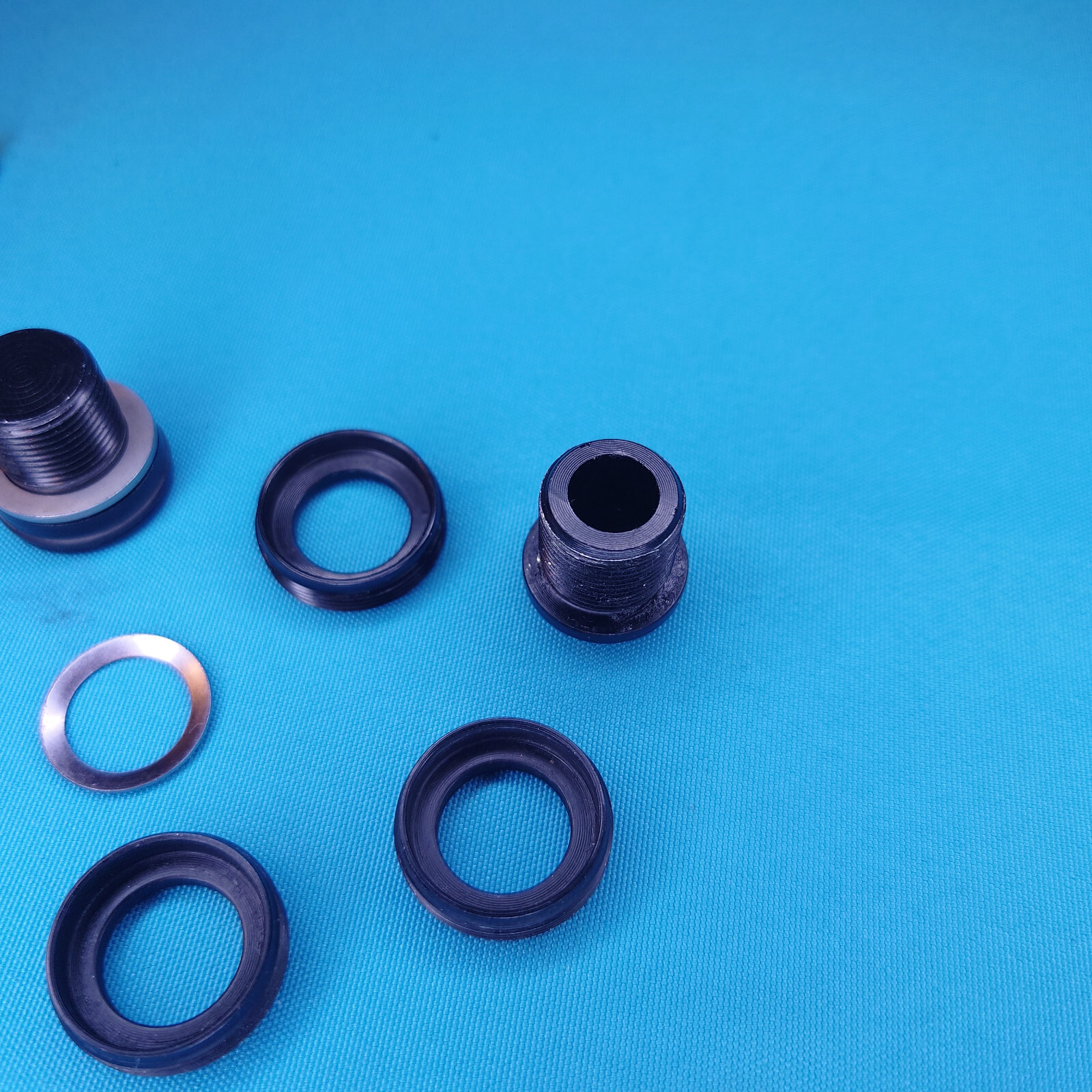 Full Speed Ahead FSA QR-2A & RPM Self-Extracting Crank Alloy Bolt M15 for Parts
