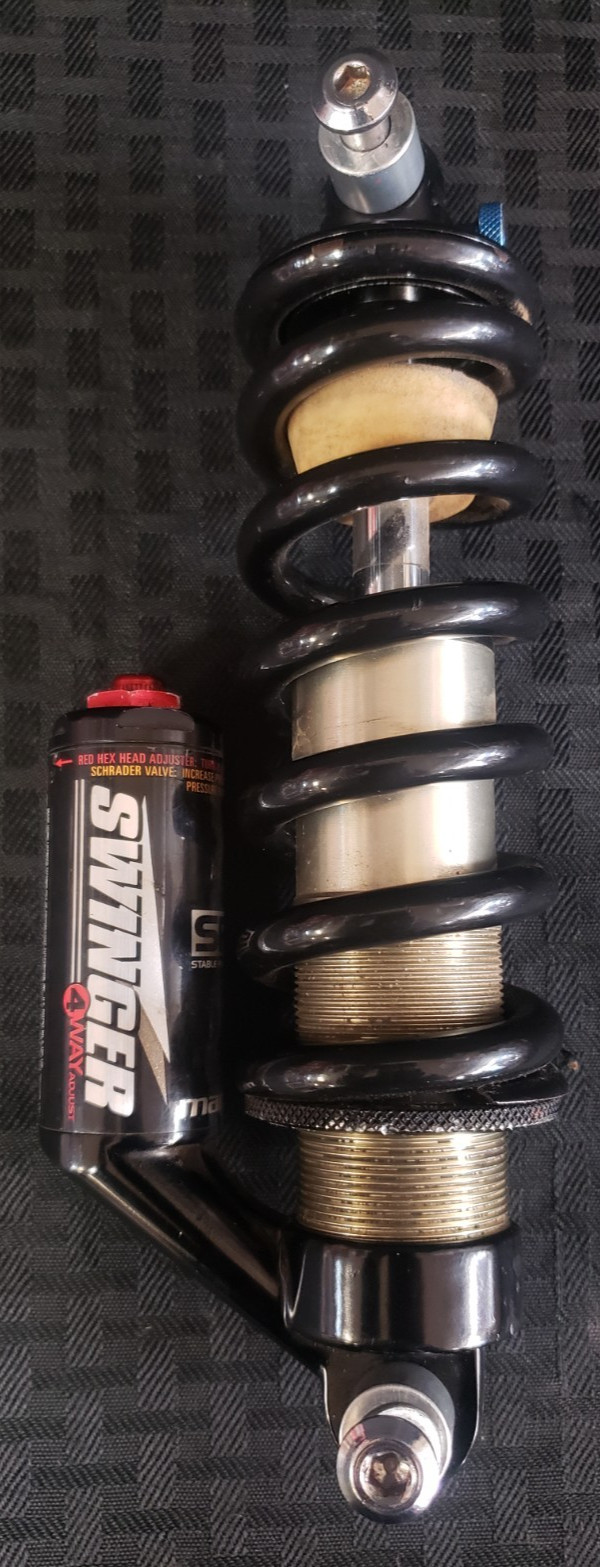 450283 – Manitou Swinger 4Way SPV Shock Absorber
