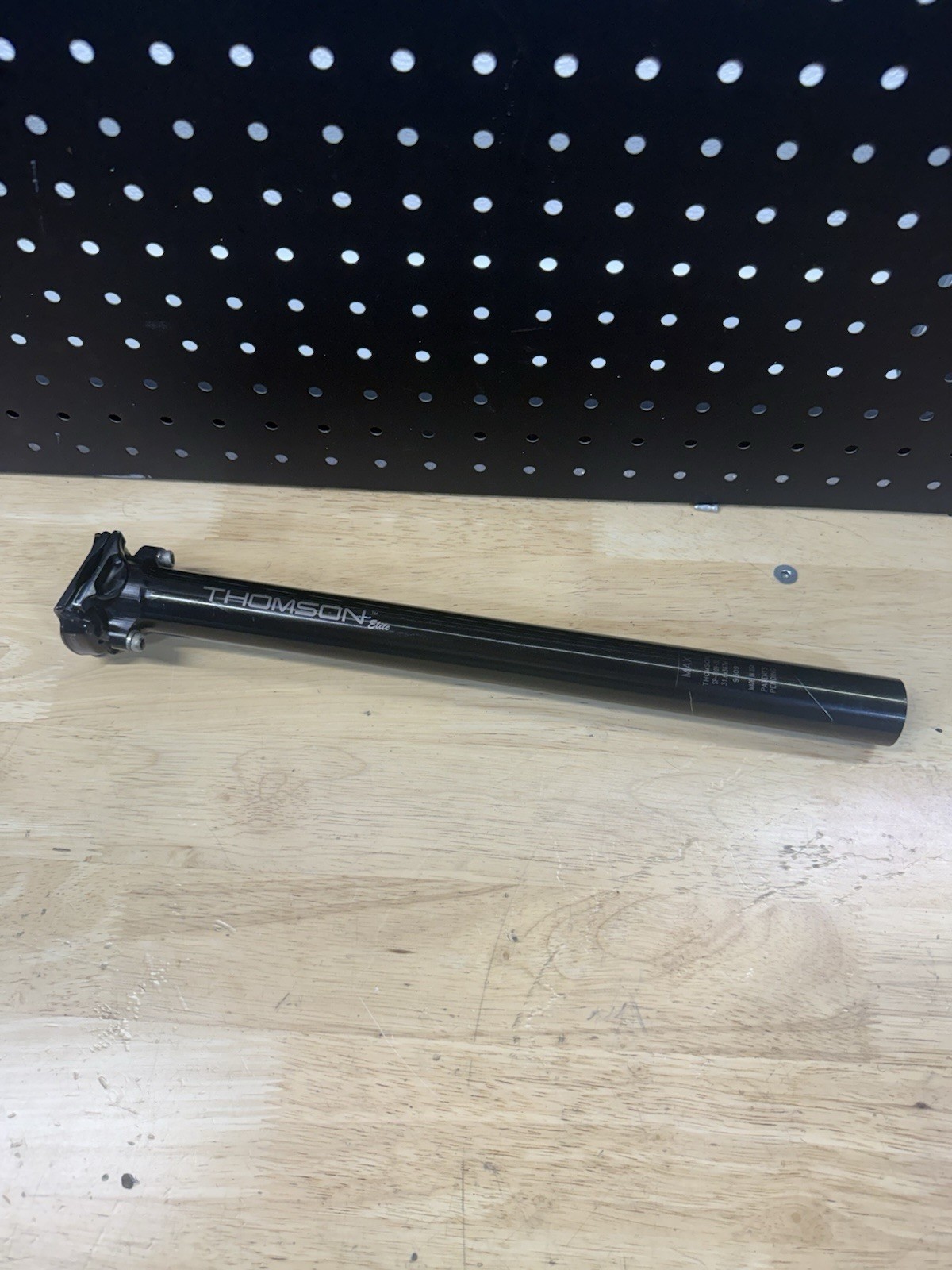 THOMSON Elite ZERO Setback 31.6mm x 367mm Black Seatpost