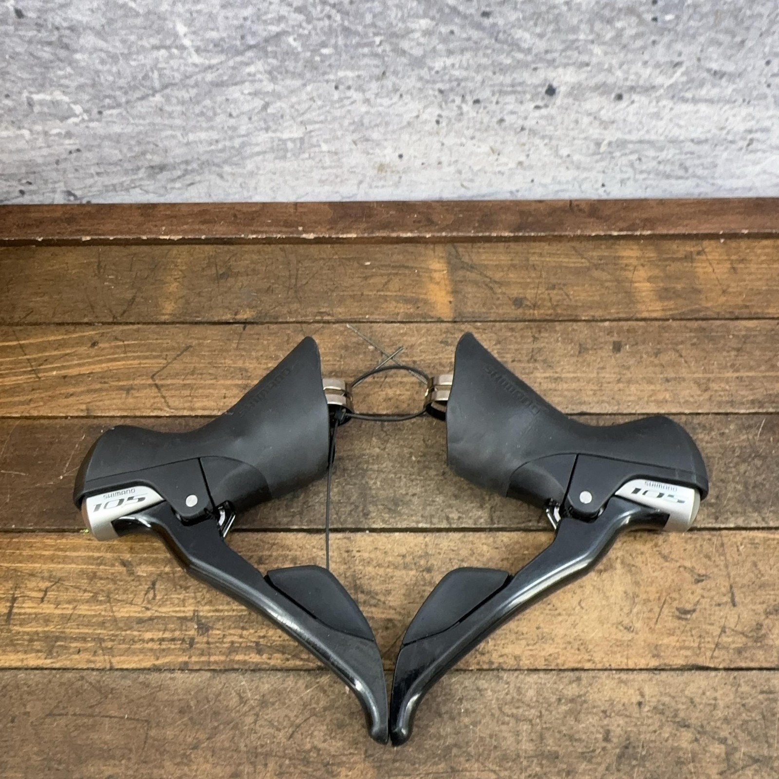 Shimano 105 ST-R7000 Shifters 11 Speed STI Dual Brake Lever Set Drop Bar