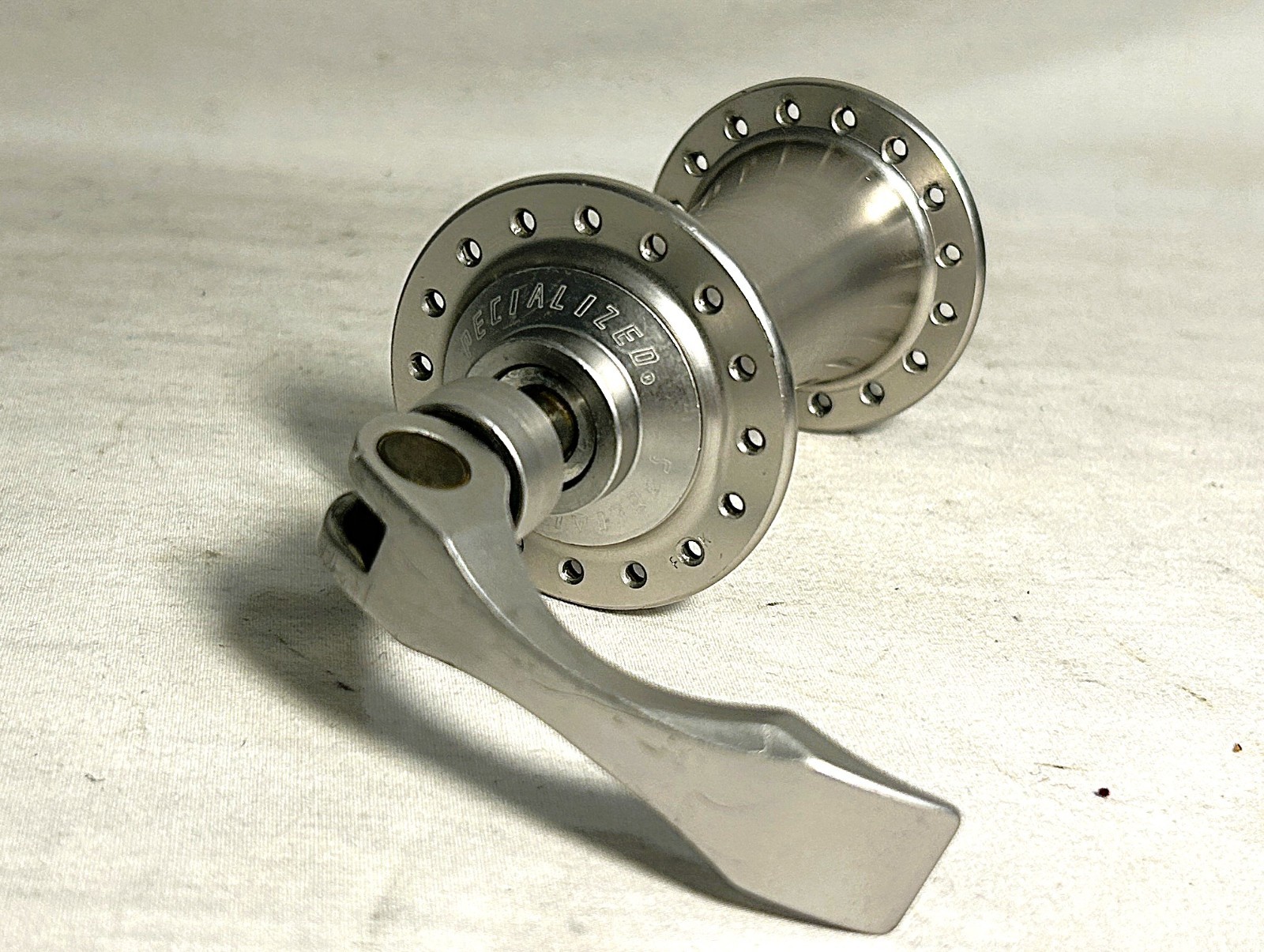 Vintage Specialized front hub w/ 9mm axle 32h mountain bike 26″ mtb race 100mm