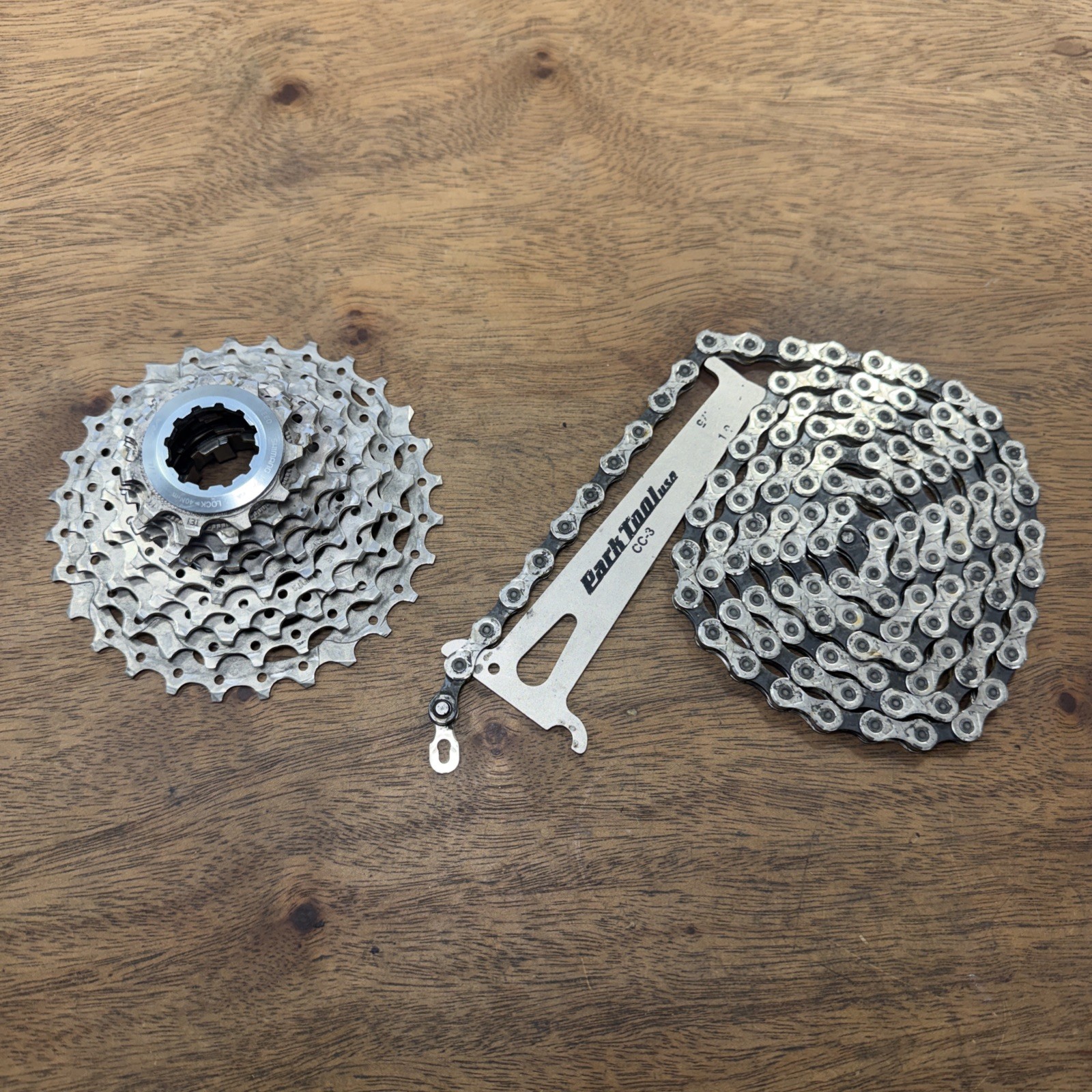 Shimano Ultegra CS-6700 10 Speed 11-28t Cassette w/ Chain
