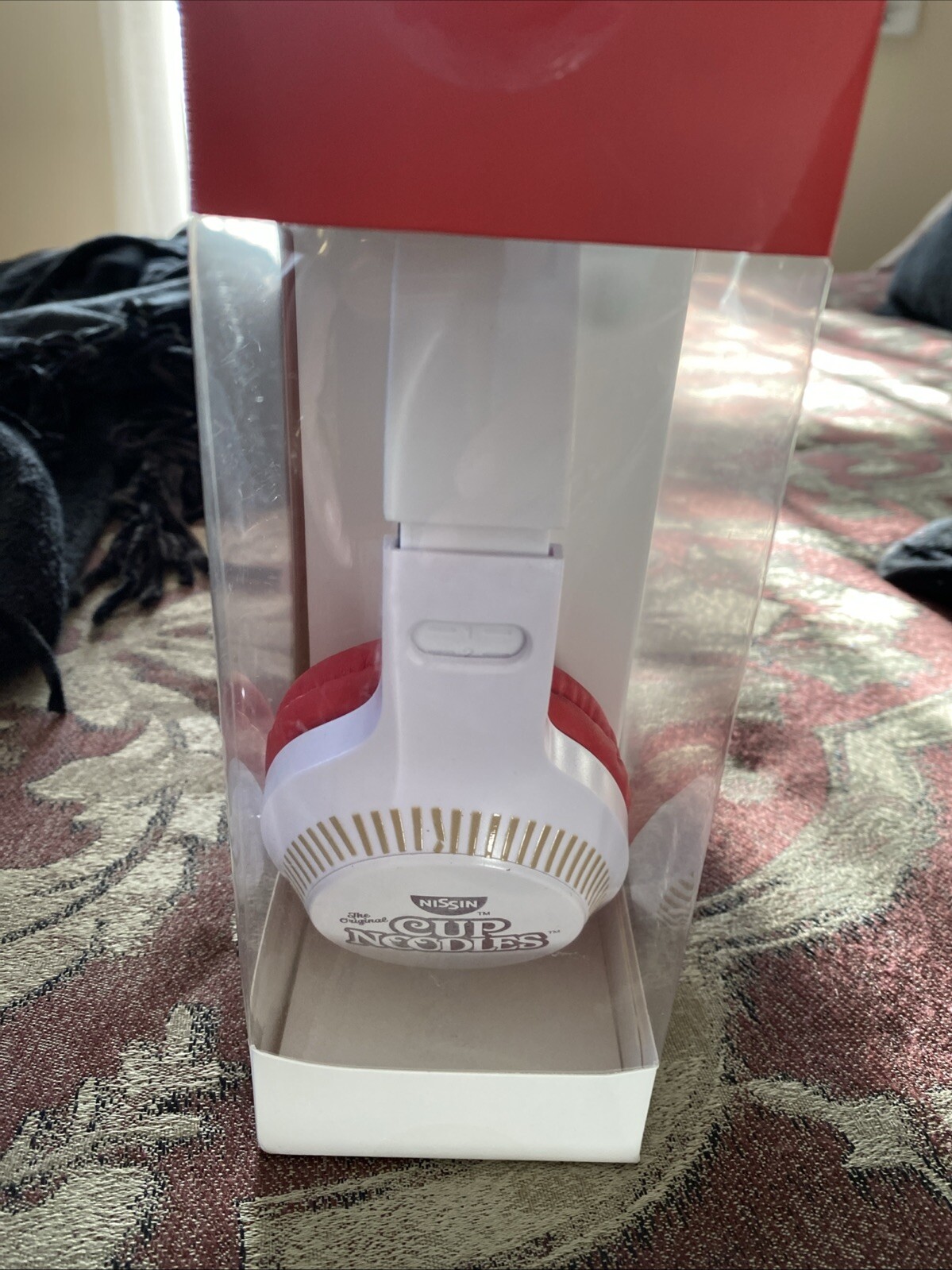 Cup Noodles Red/White Gaming Headset Wired/folding Mic 5ft Cord