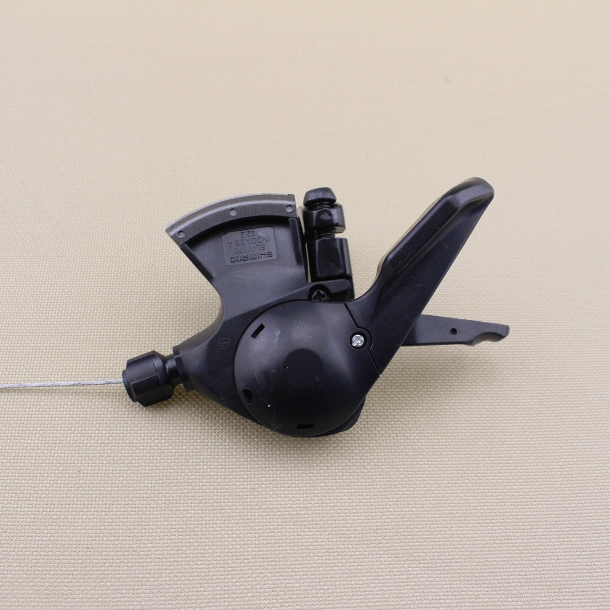 NEW Shimano Altus SL-M370 3×9-Speed Left and Right Trigger Shifter Set