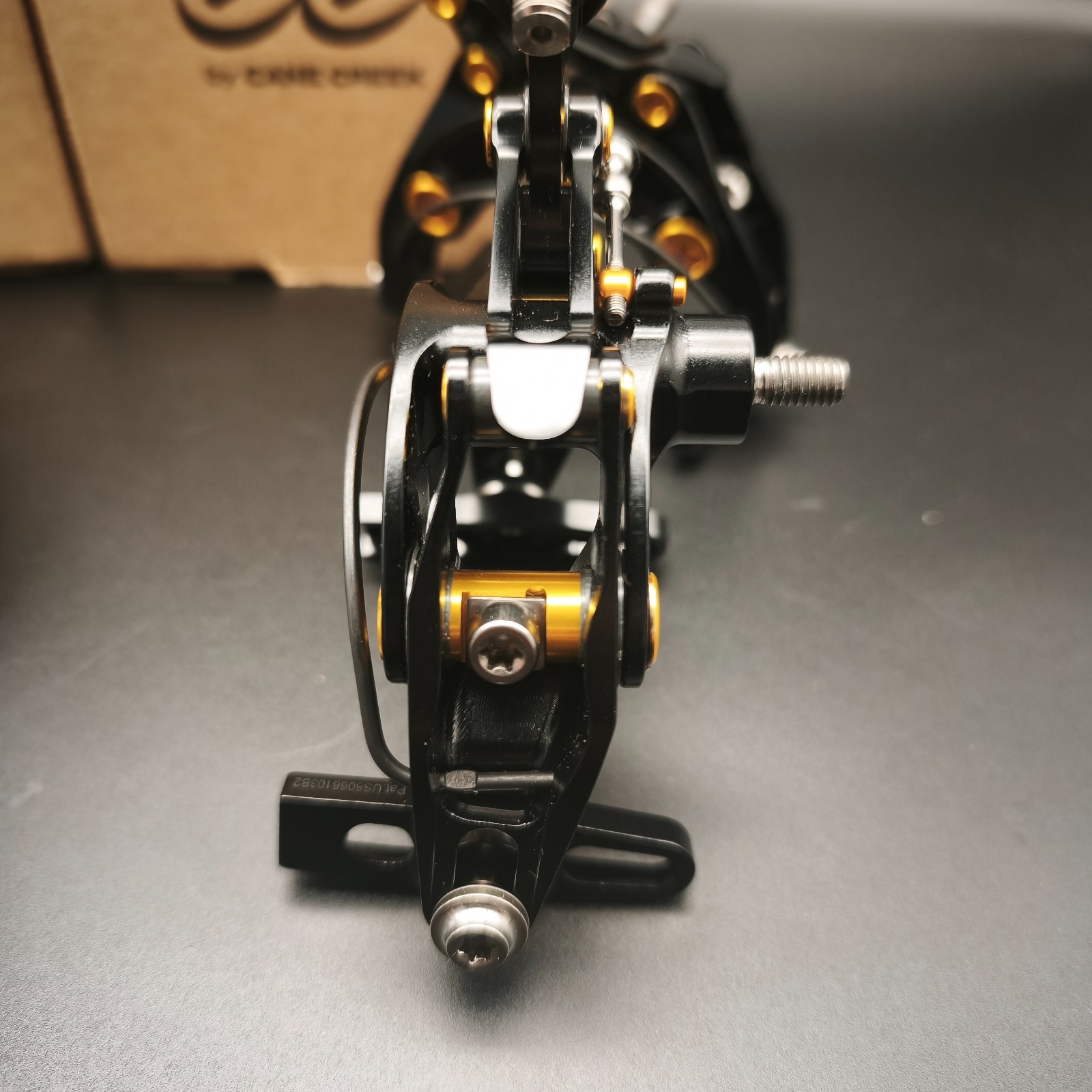 Cane Creek G4 eeBrake JPS Limited Edition Regular Mount Set Black Gold