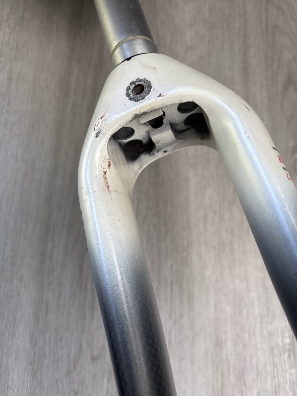 BONTRAGER CARBON FORK 700C 1 1/8 INCH STEEERER TUBE 245 MM STEERER