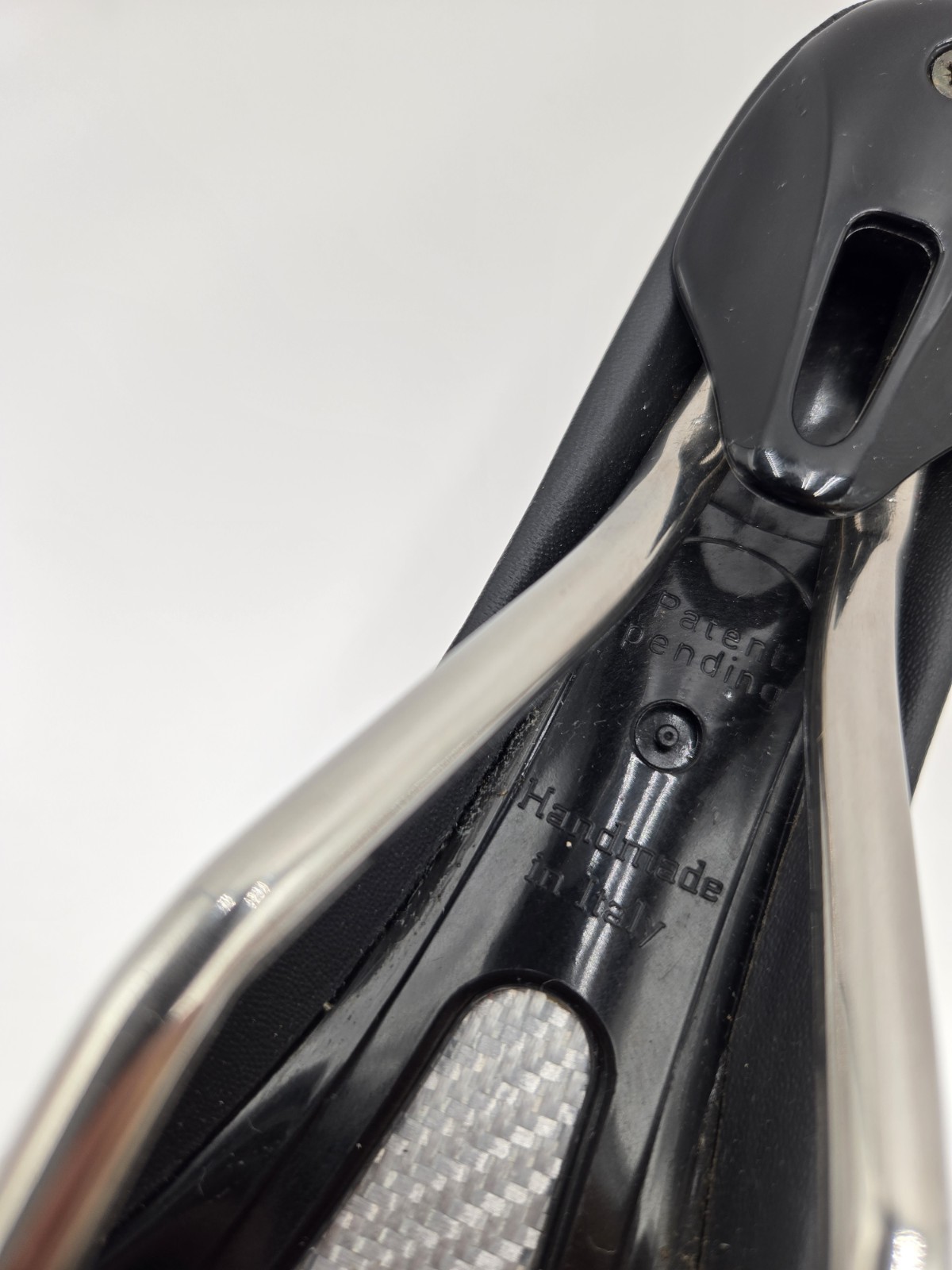 Classic FIZIK Fi’zi:k Aliante White Twin Flex Saddle Carbon Rails Bicycle Seat
