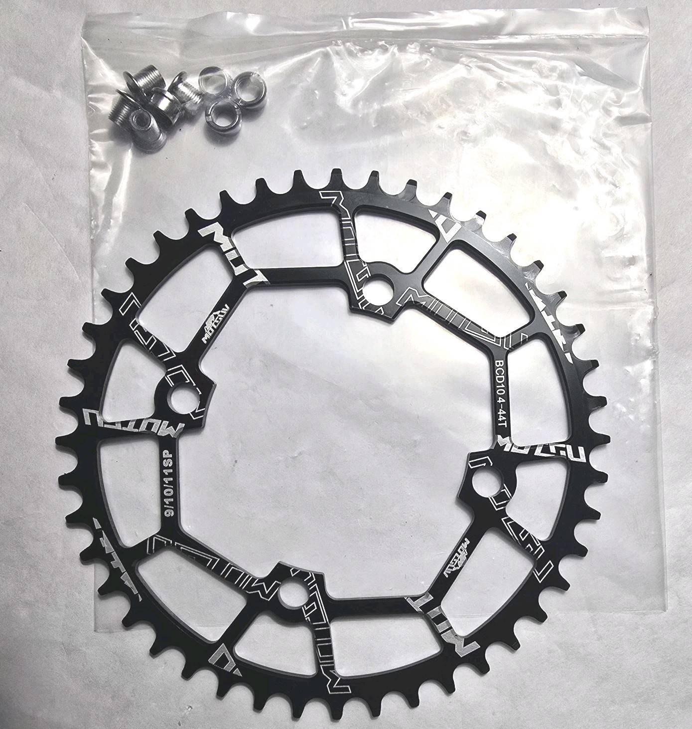 Bike Chainring 40T 42T 44T 46T 48T 50T 52T 104mm BCD Round Chainring Narrow Wide