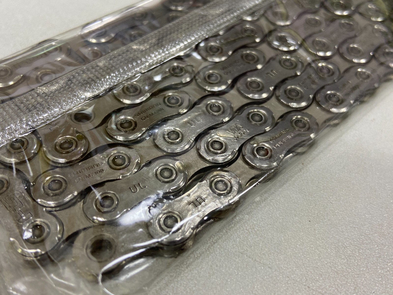 Shimano SLX 105 CN-M7100 12Speed MTB Bicycle Chain (116-Links) Silver