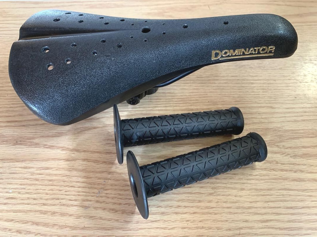 BLACK Old School BMX Bike Seat Hard Shell Viscount Dominator with Grips New