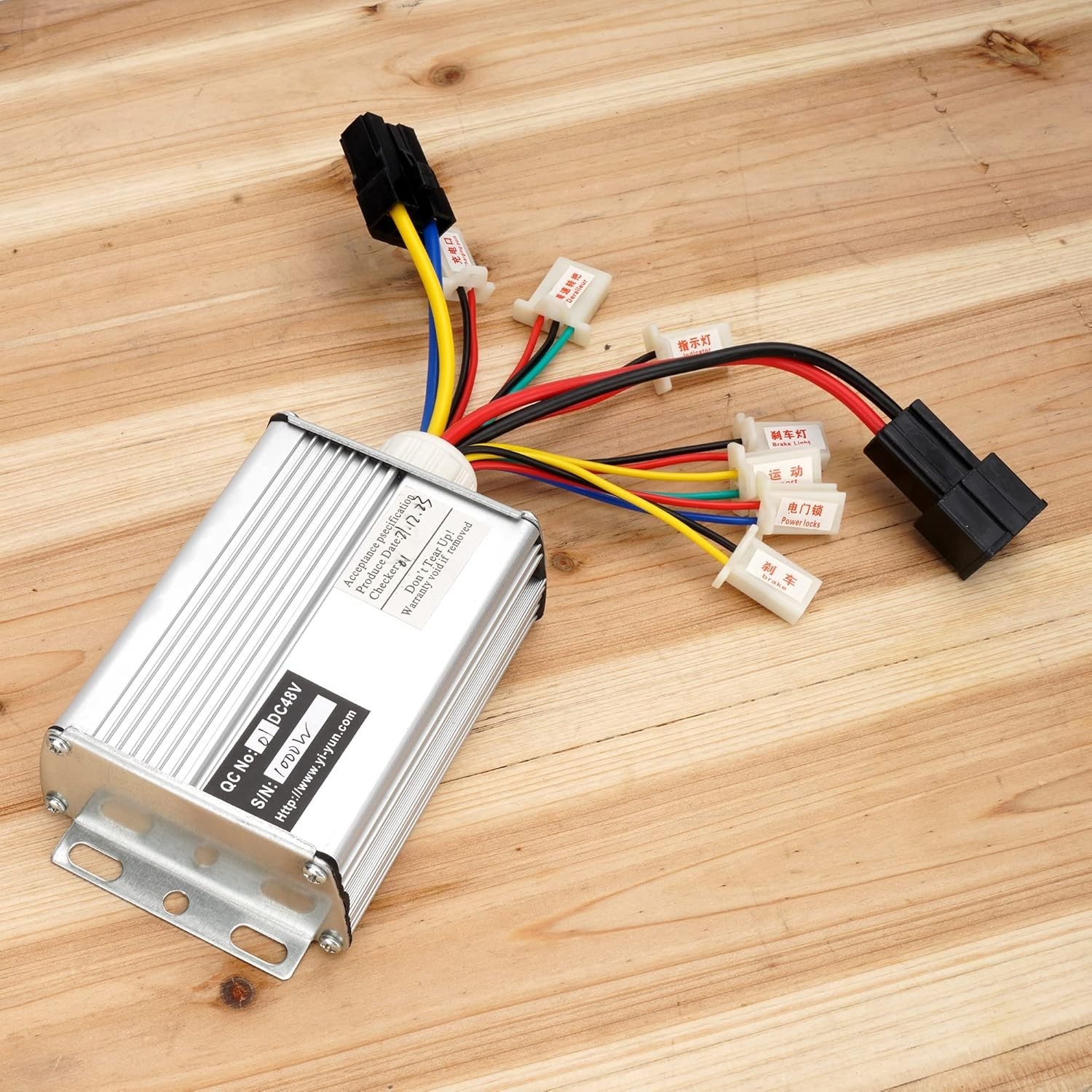 High Power 48V 1000W Controller for Electric Vehicles with Black Connector