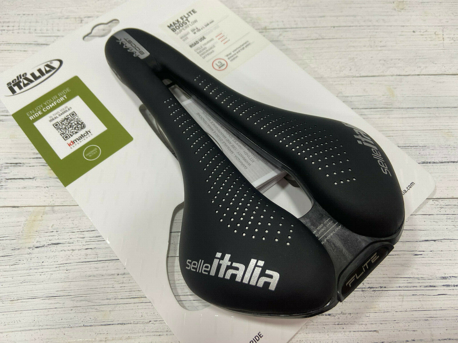 Selle Italia MAX Flite Boost Superflow 234g 155x250mm TI316 Rail Road Saddle