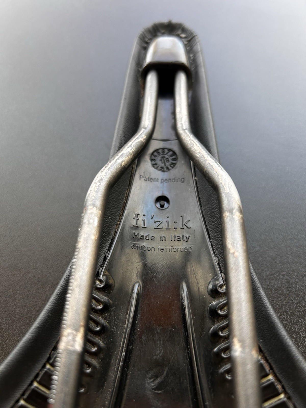 Fizik Wing Flex Carbon Reinforced Synthetic Black Road Bike Saddle Made in Italy