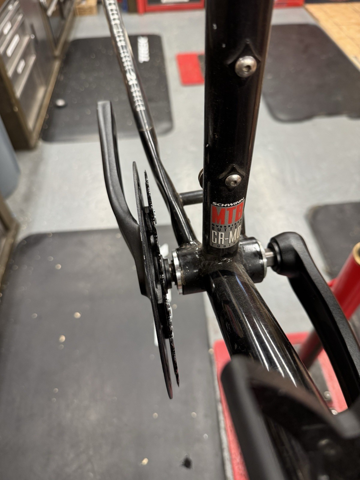 crankset Single Speed , 170mm , 42 Tooth ring , Square Taper , OEM