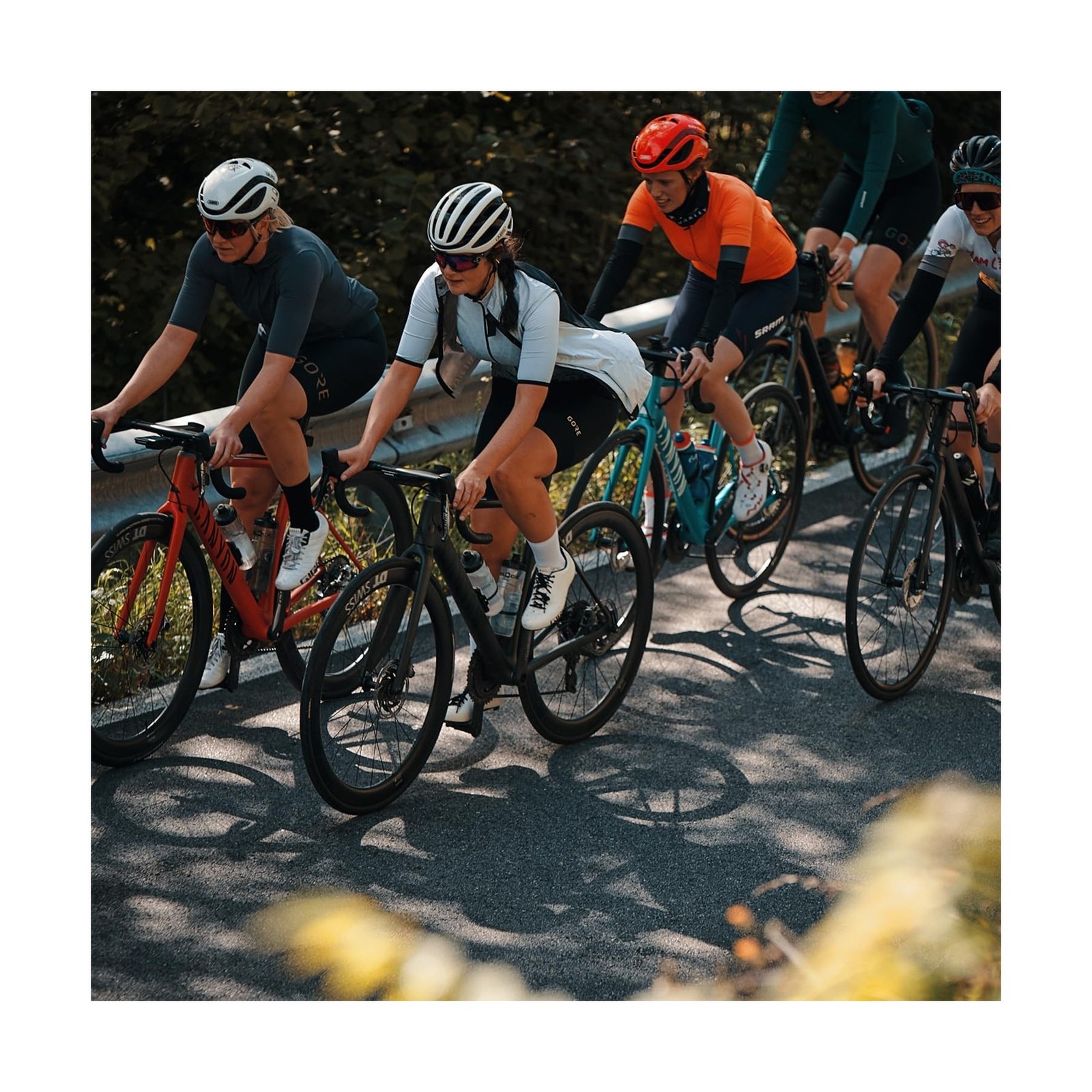 Selle Italia Diva Gel Superflow Black 270 x 152mm