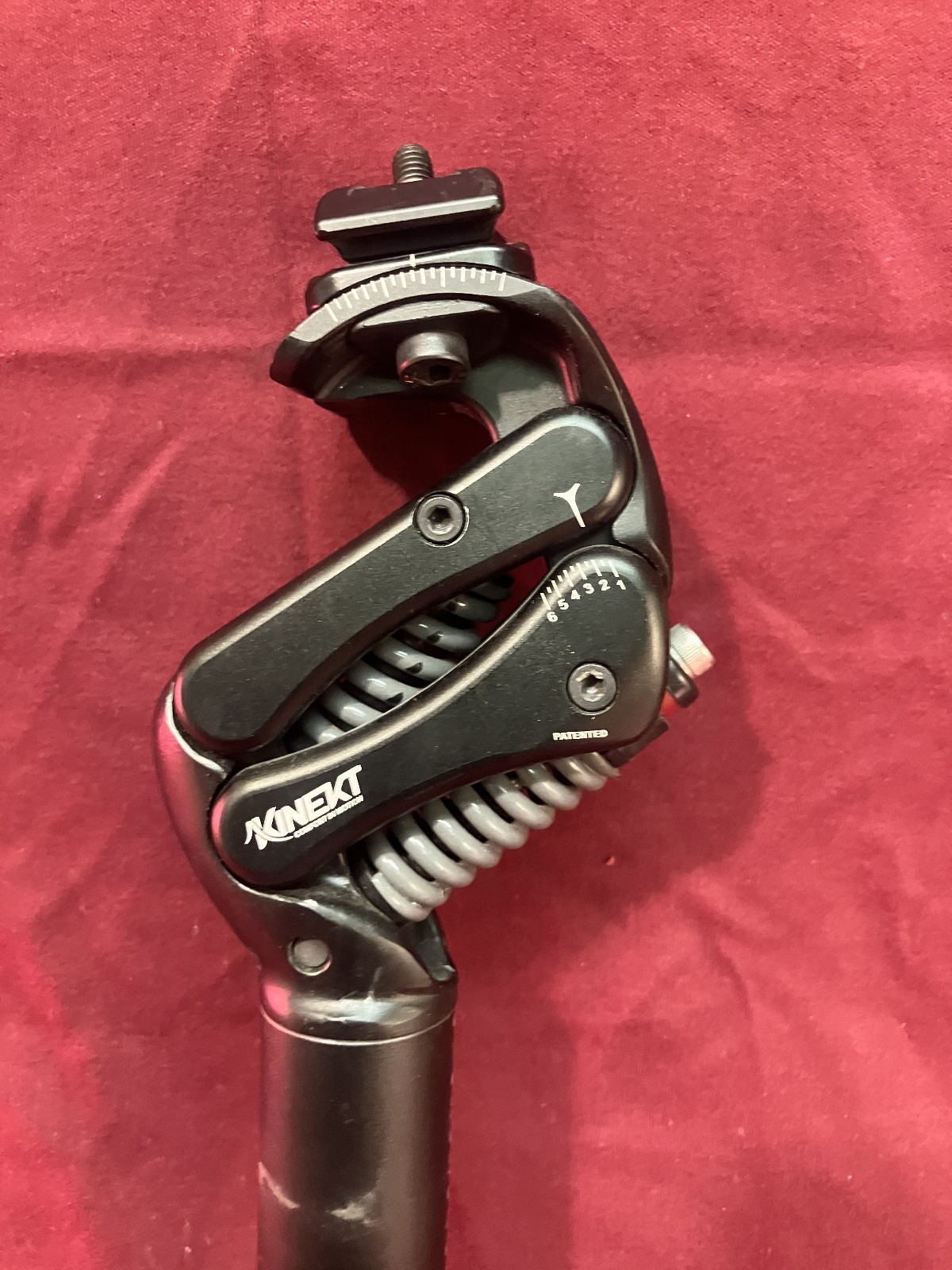 Jackrabbit Bike Kinekt XR Active Suspension Seatpost 31.6mm 350mm