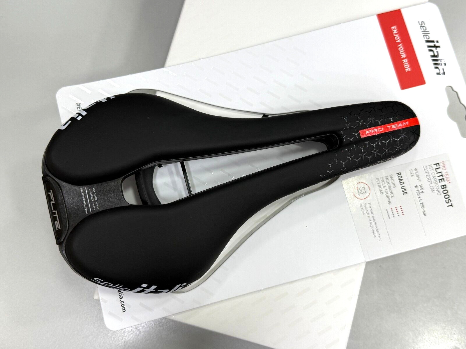 Selle Italia Flite Boost Kit Proteam 6.1 Superflow Carbon S3 135 x 250mm Saddle