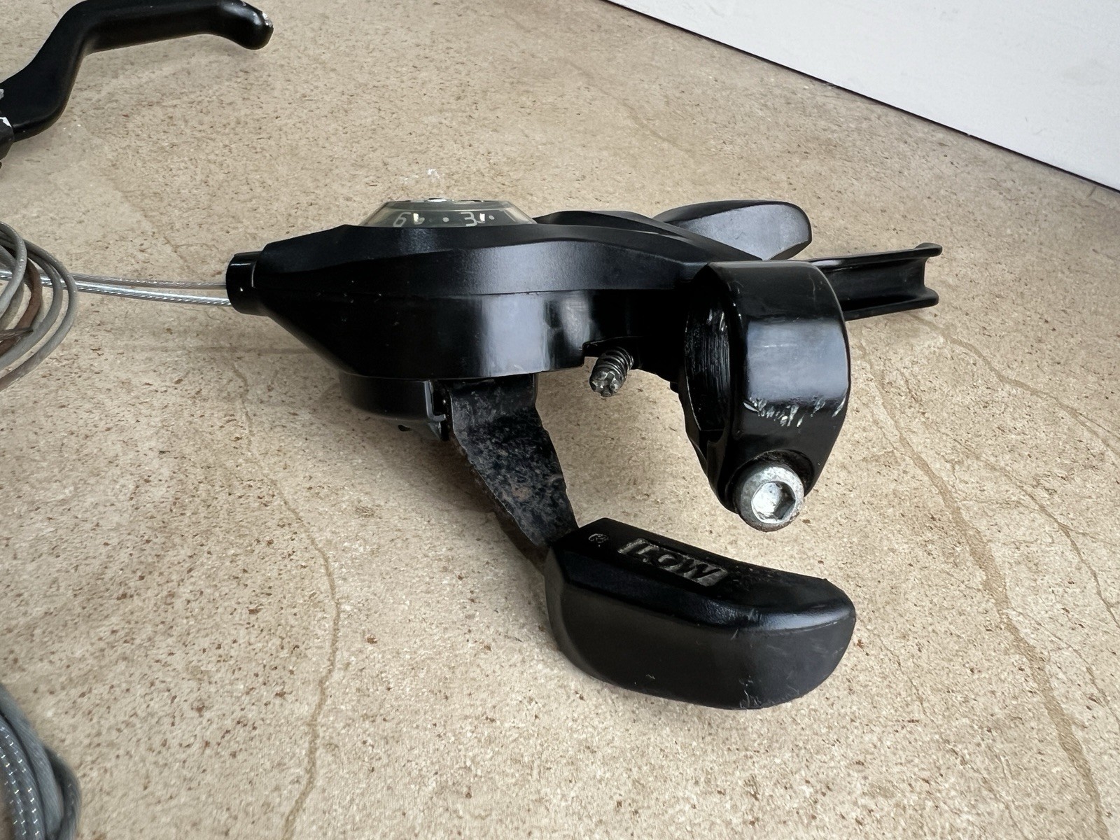 Shimano ST-EF51 Integrated Brake Shifter Combo 3×8 Speed Black MTB