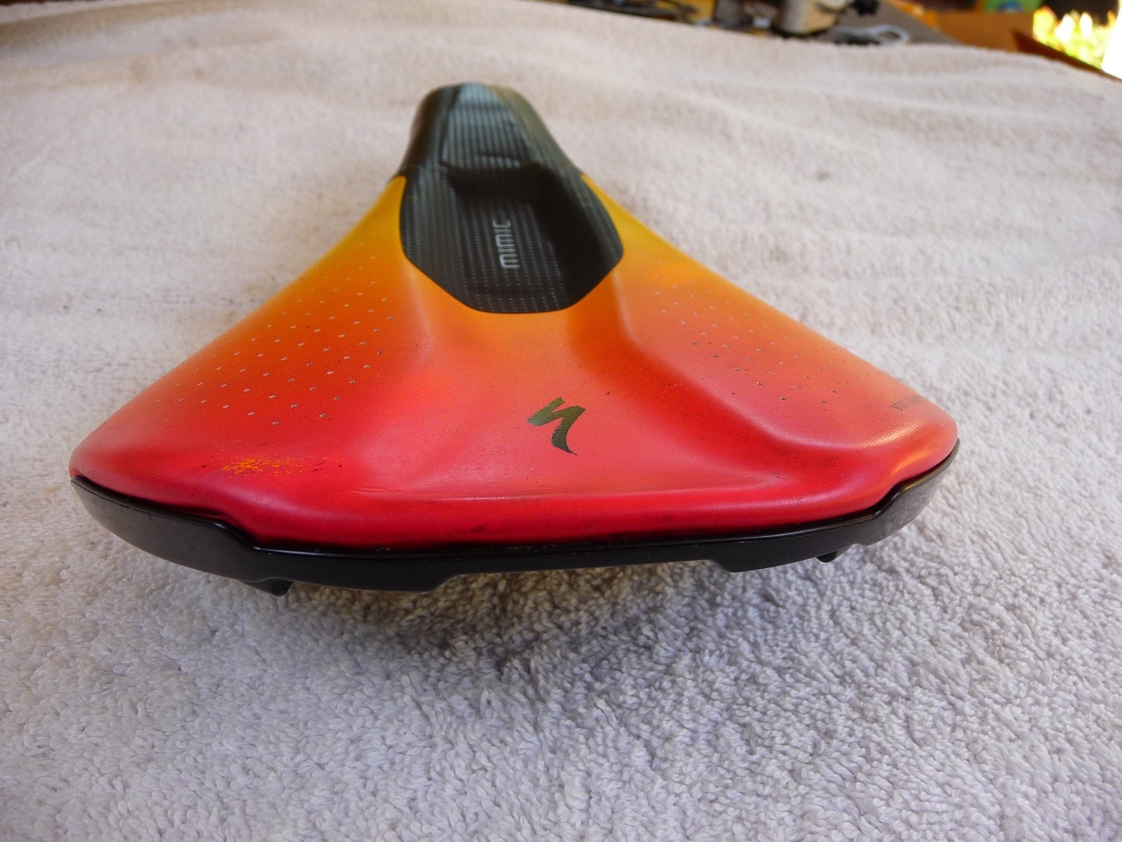 specialized phenom 155 saddle down under orange color mimic