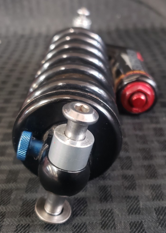 450283 – Manitou Swinger 4Way SPV Shock Absorber