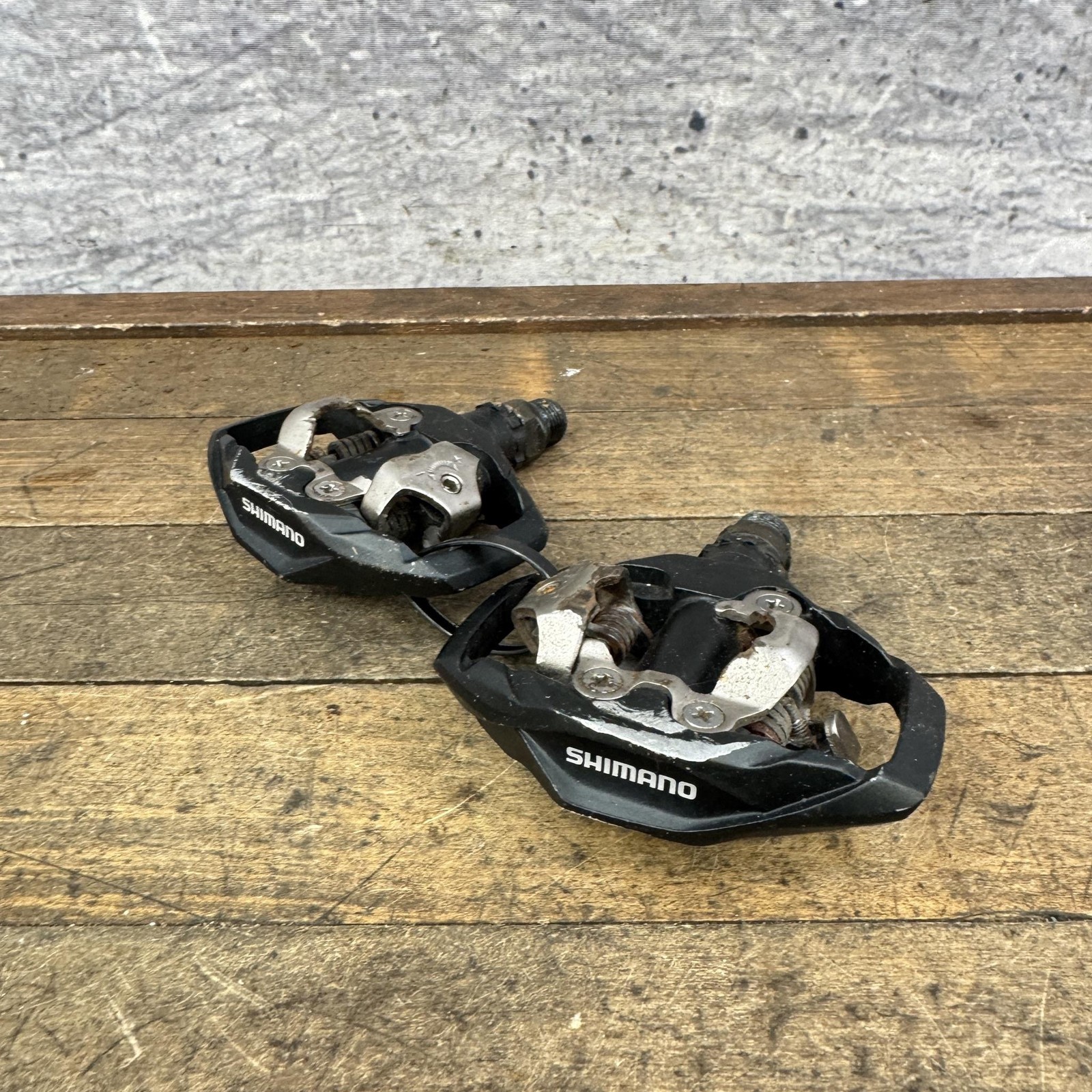 Shimano SPD PD-M530 Clipless Bike Pedals 9/16 Black Pair 450g MTB Gravel