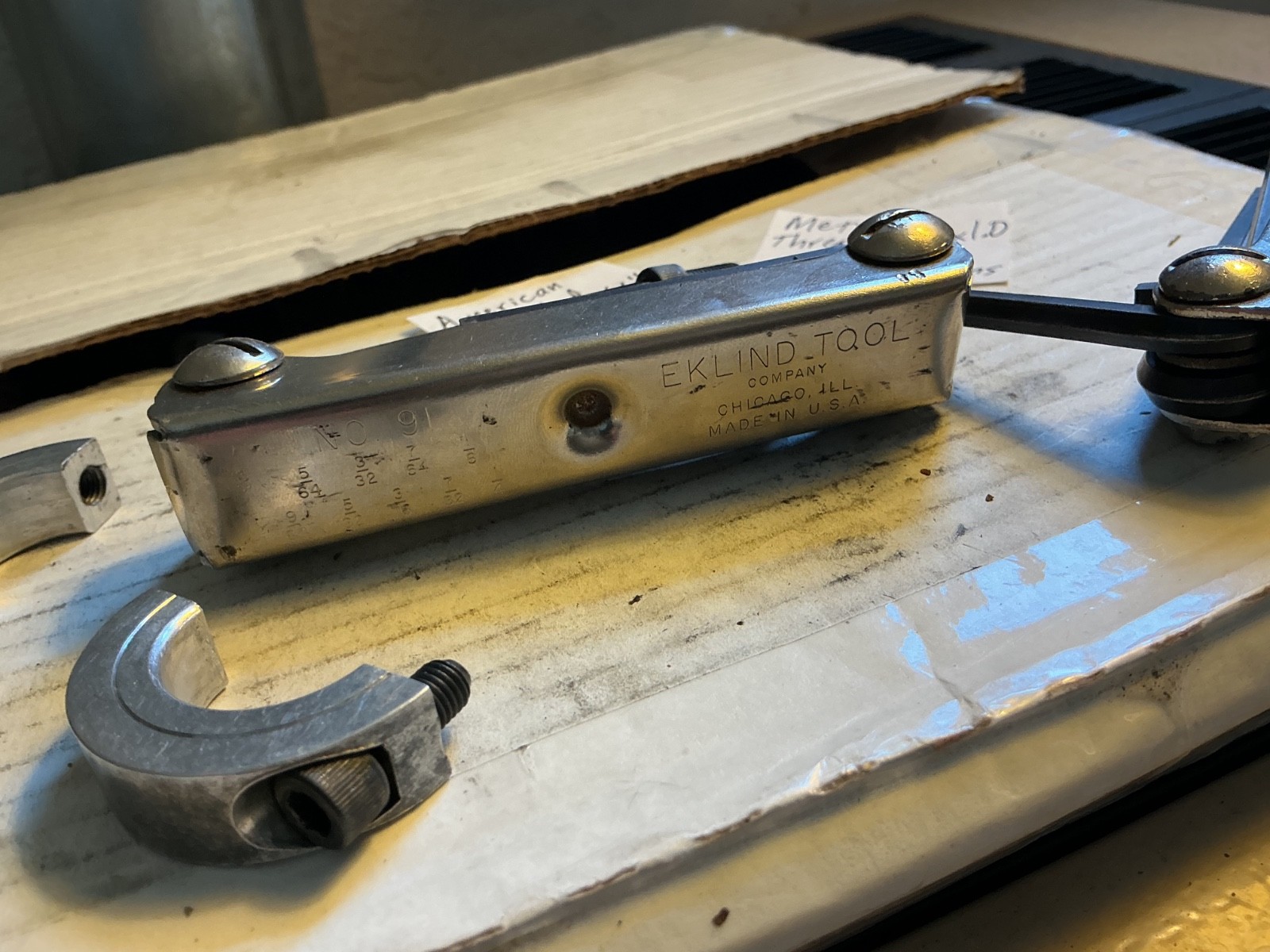 DK seat-clamp (removed from ‘85 Kuwahara Lightning) 25.4mm. Original bolts