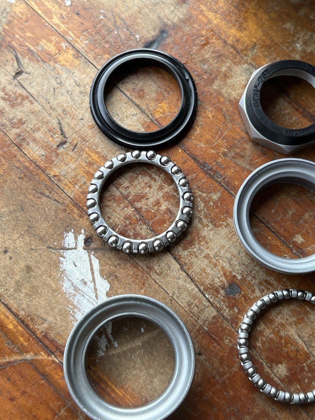 NOS vintage Ritchey Logic – 1 1/8″ Threaded Headset EC34/28.6 EC34/30 Silver